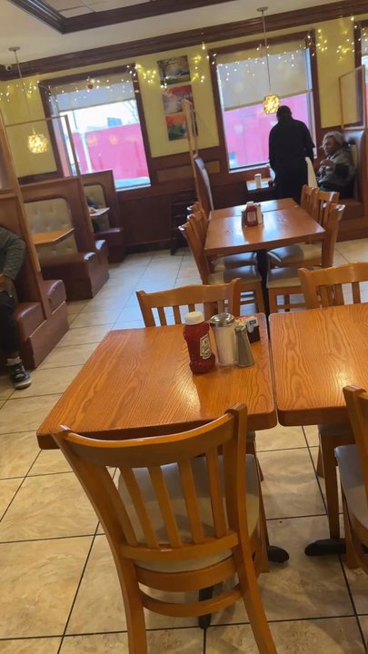 Folcroft Diner - American Near Me - Folcroft, Pennsylvania