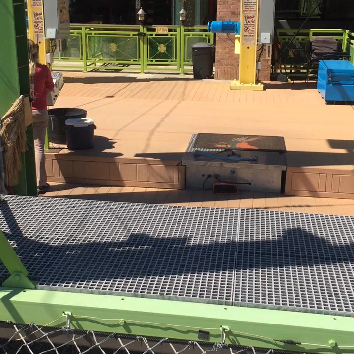 Parakeet Pete's - The ride - take off - Amusement Parks Near Me - Branson, Missouri
