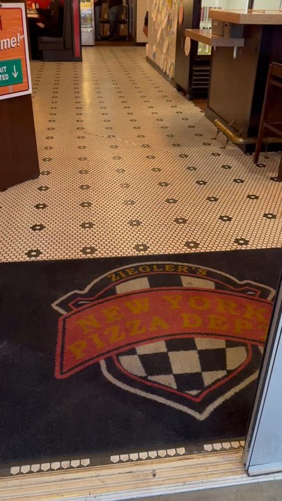 NYPD Pizza - Pizza Near Me - Gilbert, Arizona