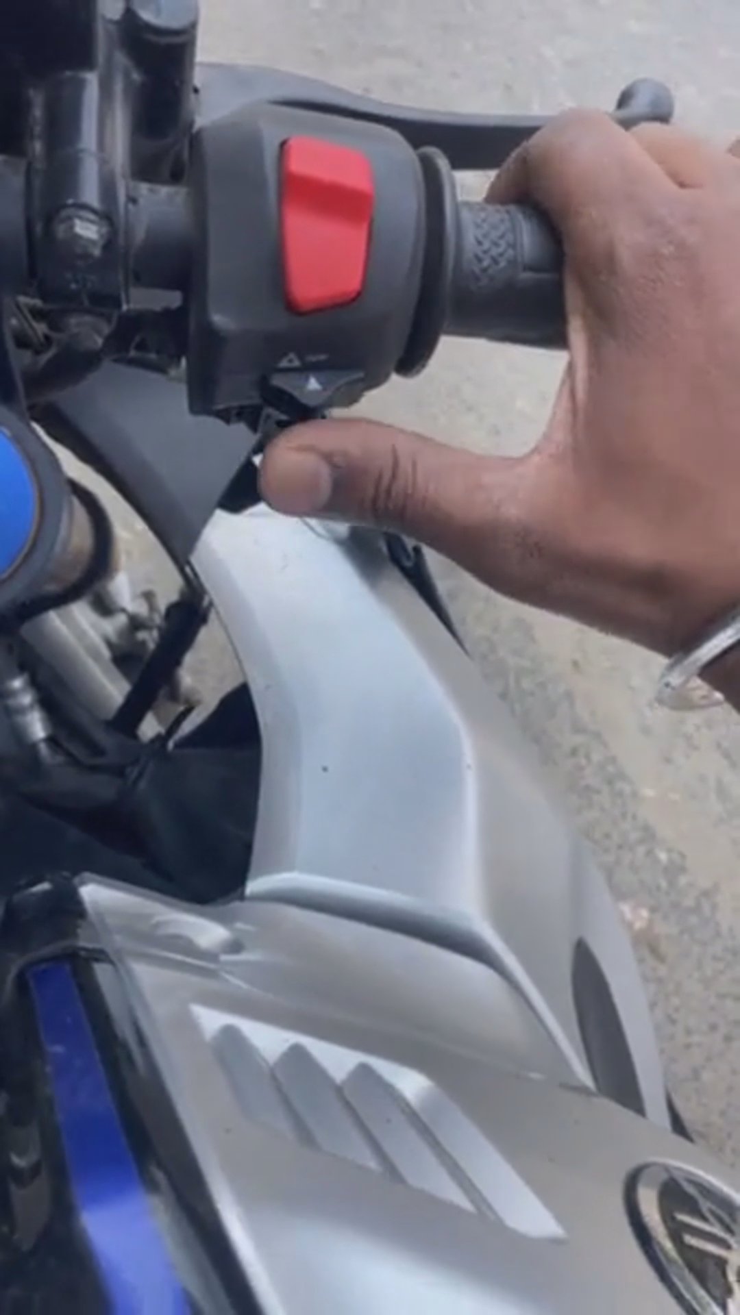 Walk-around video thumbnail