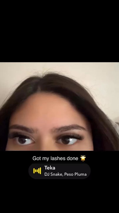 San Antonio Lash Extensions - Medium hybrid lash set - Eyelash Service Near Me - San Antonio, Texas