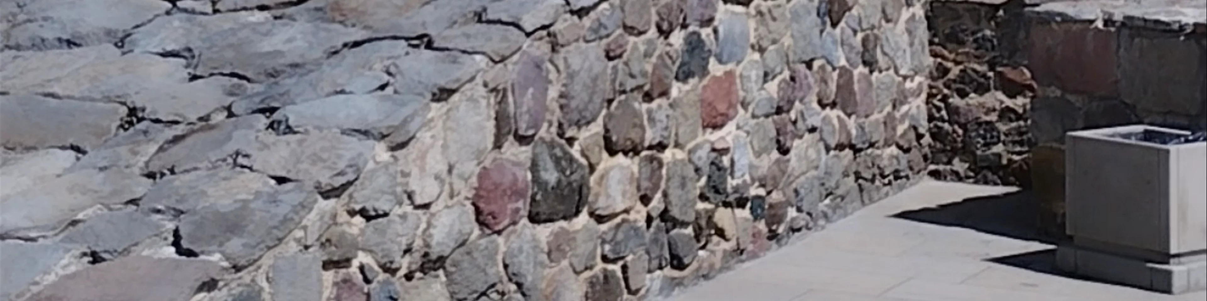 Lomsia Castle