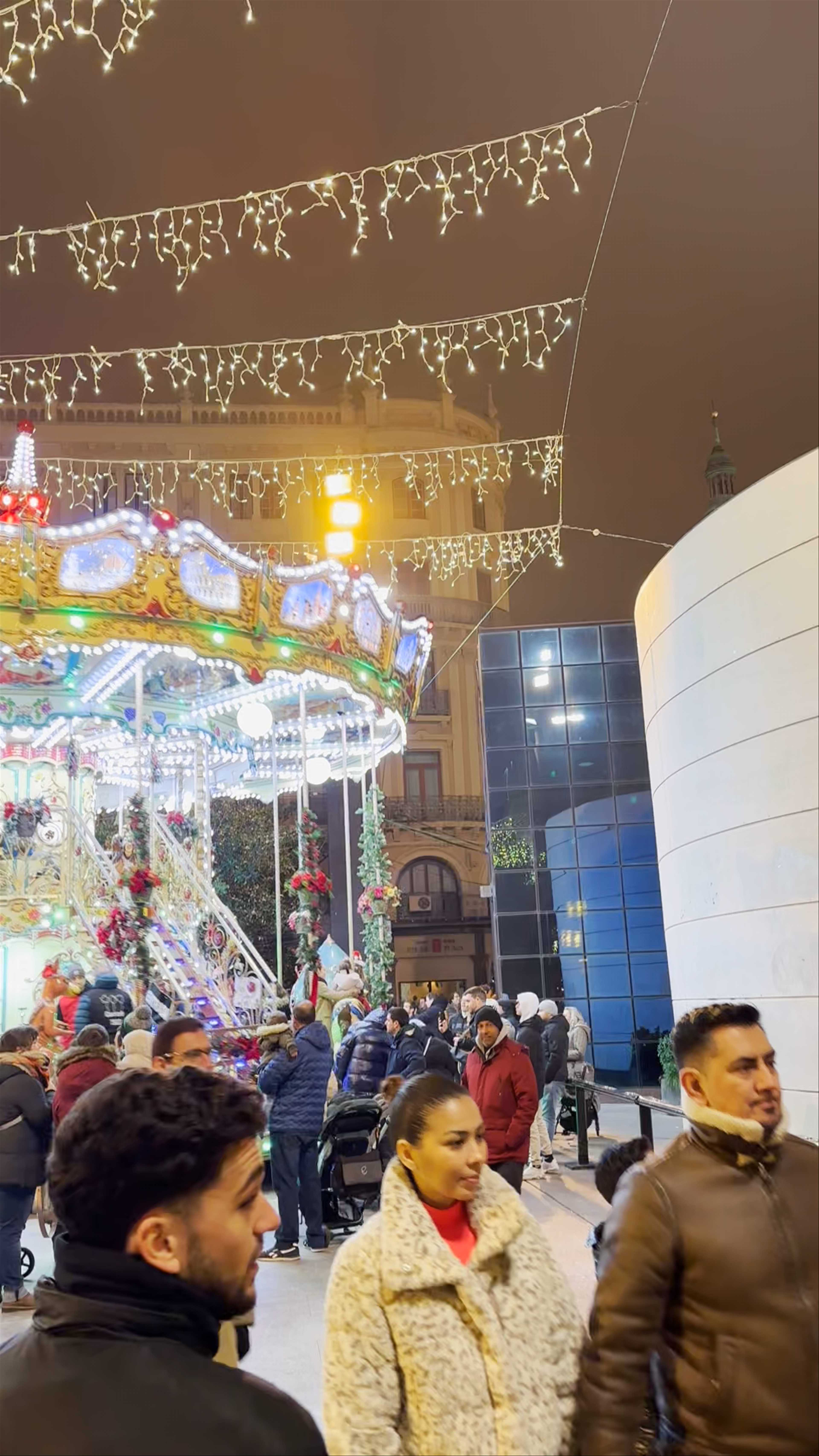 Festive Christmas Market Celebration at Plaza del Pilar, Zaragoza