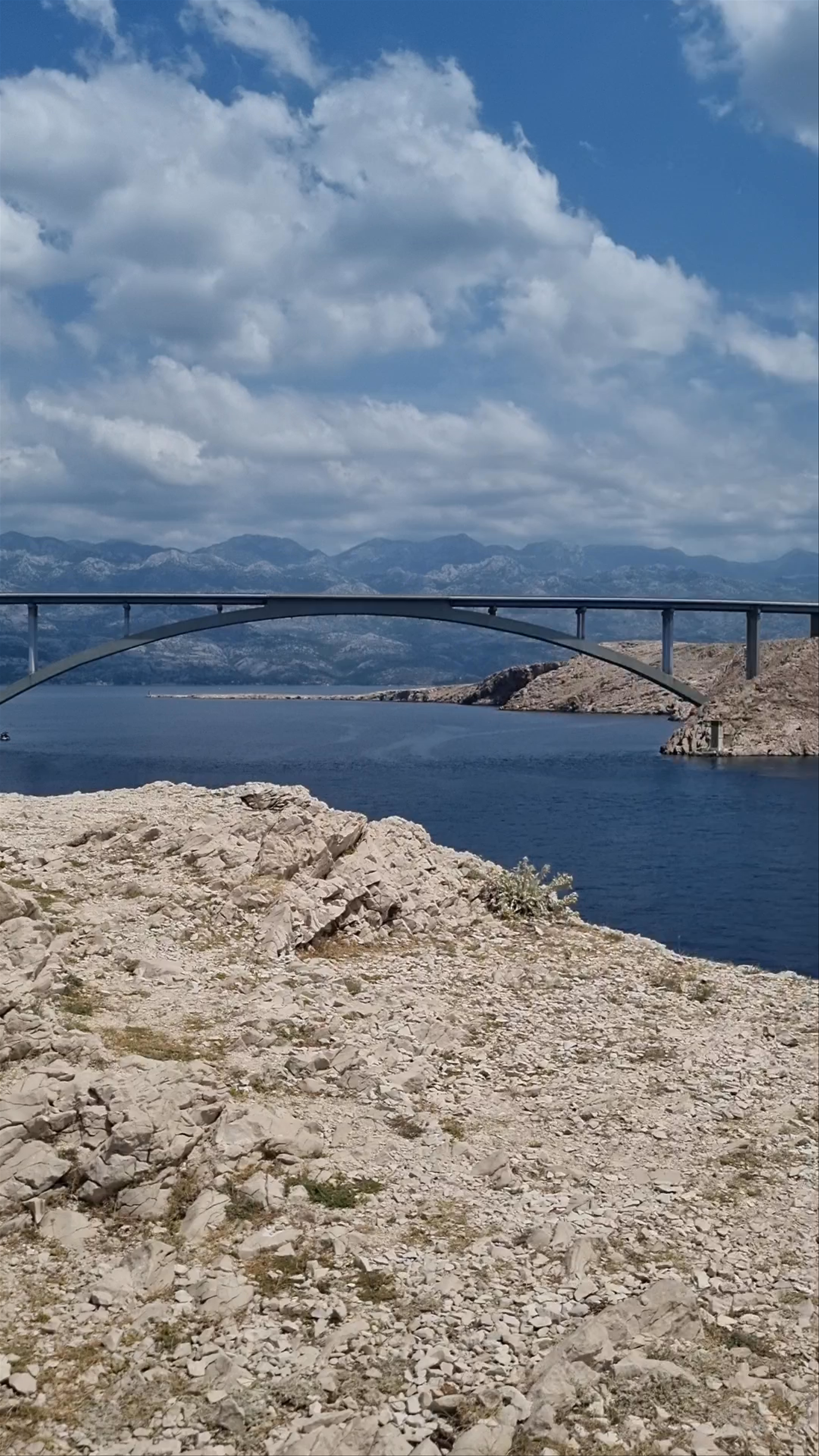 Tvrđava Fortica: Panoramic Coastal Fortress in Miškovići, Croatia