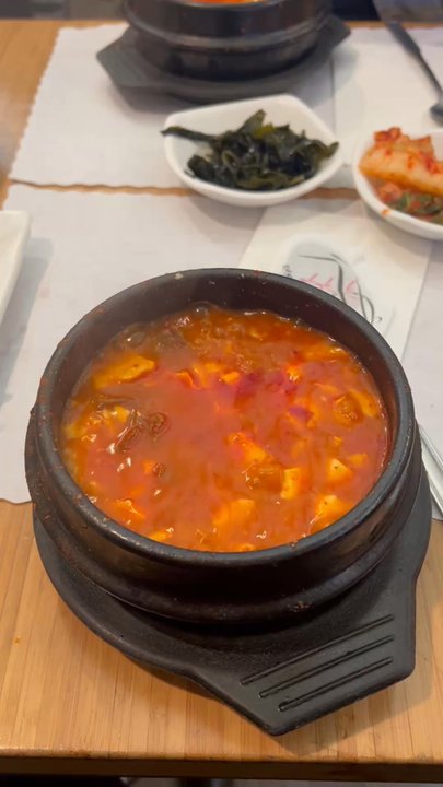 Lee's Tofu - Fresh Tofu Beef Soup - Korean Near Me - Gardena, California
