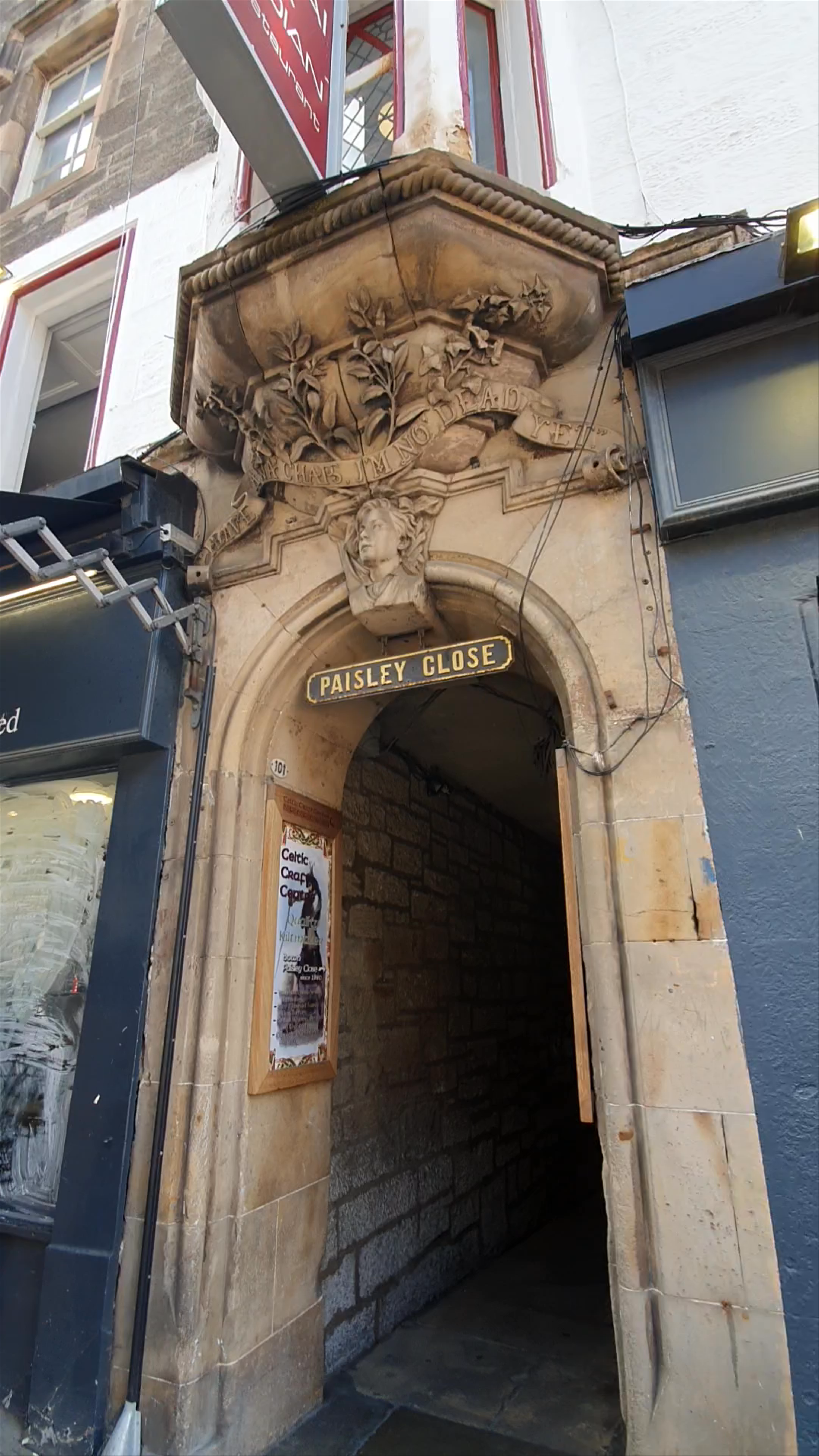 Paisley Close: Edinburgh's Historic Hidden Alleyway Adventure