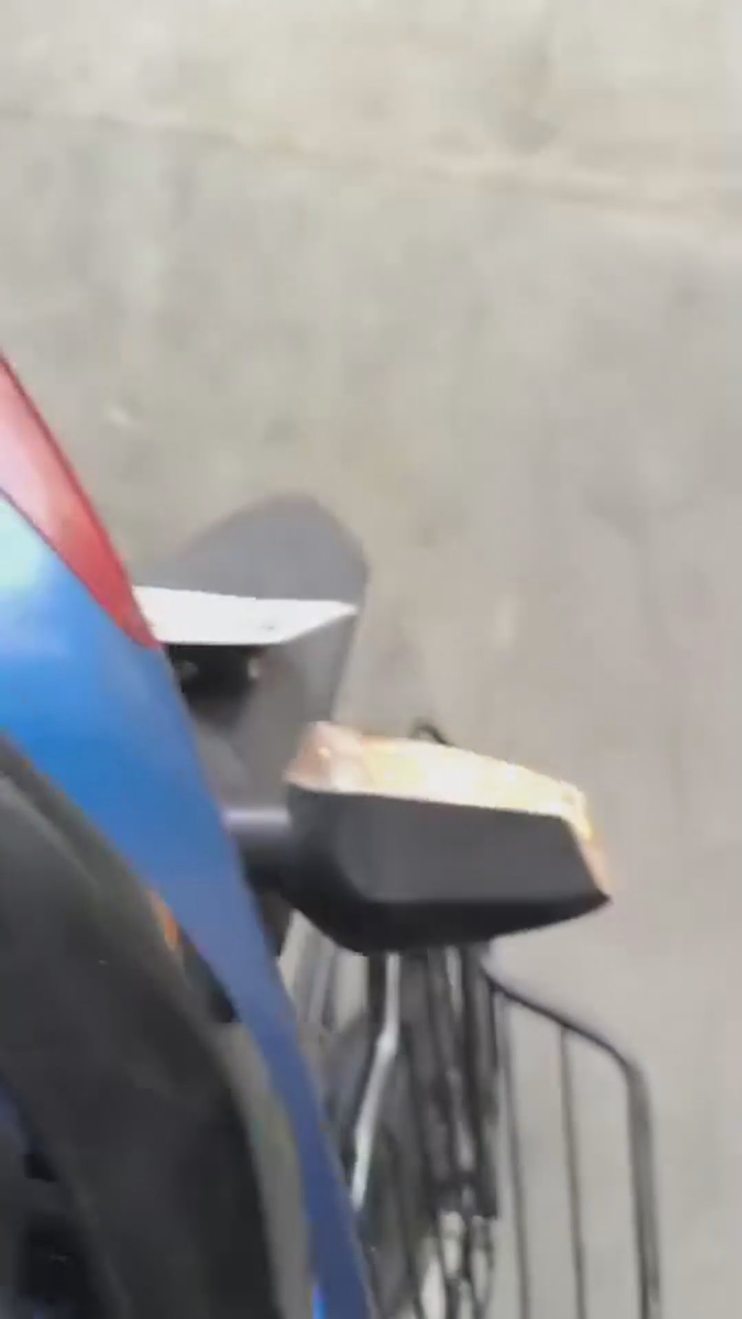 Walk-around video thumbnail