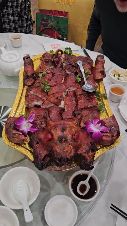 Blooming Vip - Whole Suckling Pig (Unnecessary Zoom) - Seafood Near Me - Rosemead, California