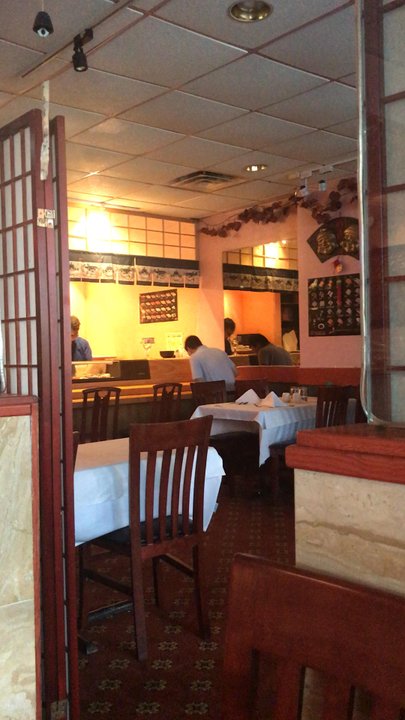 So Far So Good - Great formal cloth table setting for large groups. Definitely family style portions. - Chinese Near Me - Lynbrook, New York