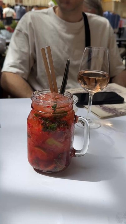 Café de la Poste - Virgin strawberry mojito - French Near Me - Goult, 84