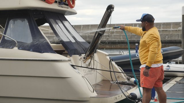 Cleaning a boat
