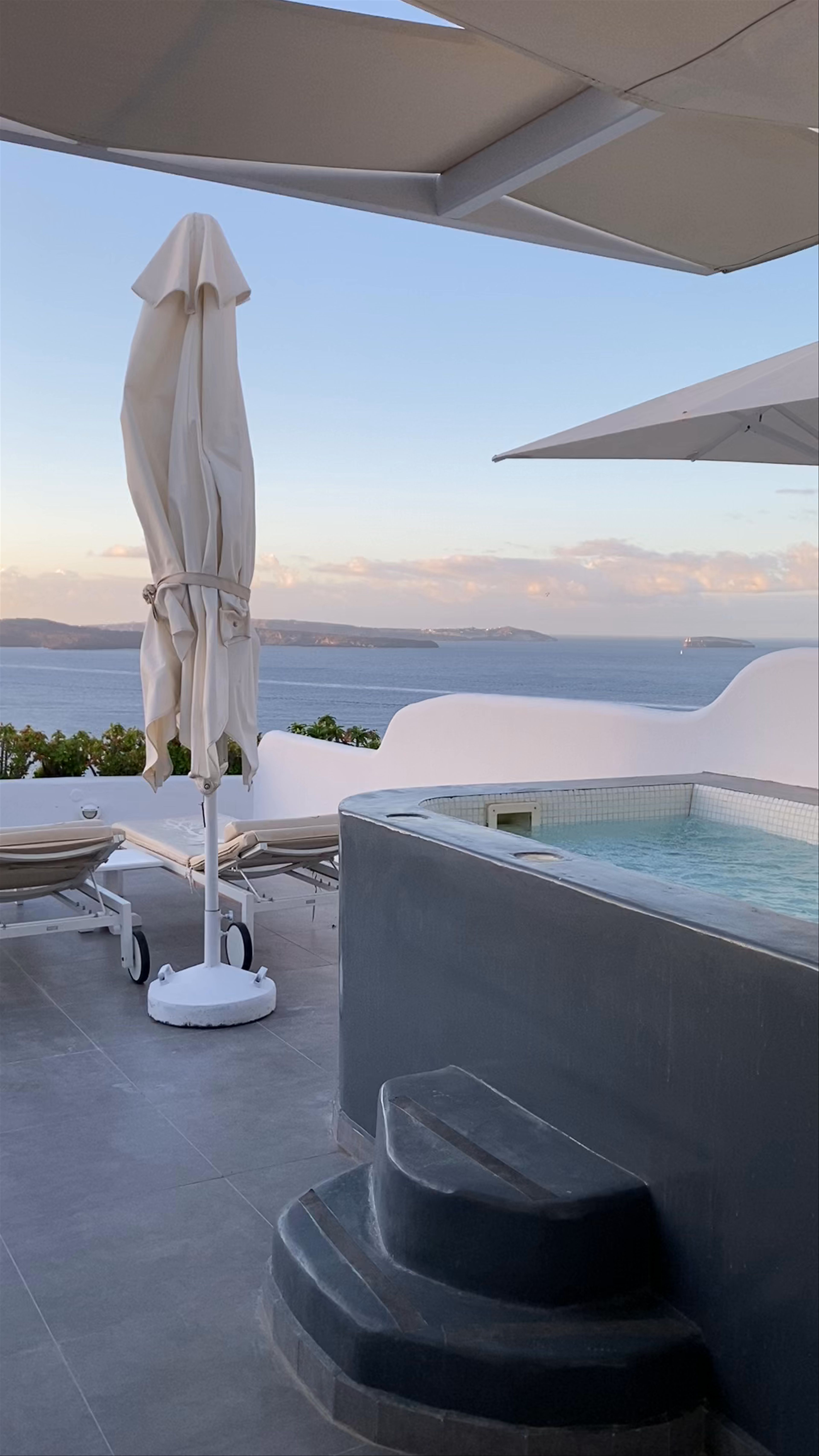 Santorini Secret Suites & Spa