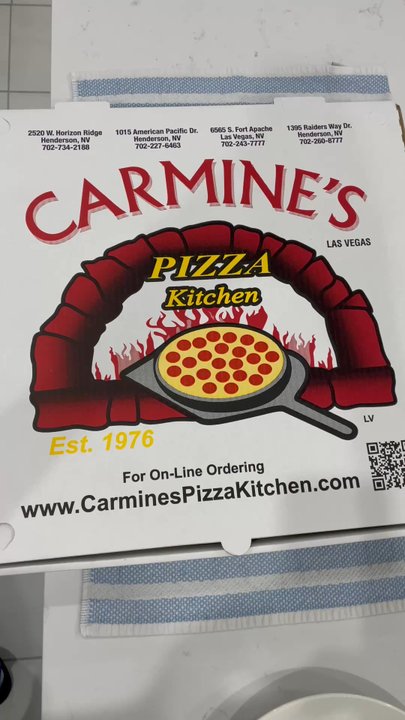 Carmine's Pizza Kitchen - Lg Margherita Pizza - Pizza Near Me - Henderson, Nevada