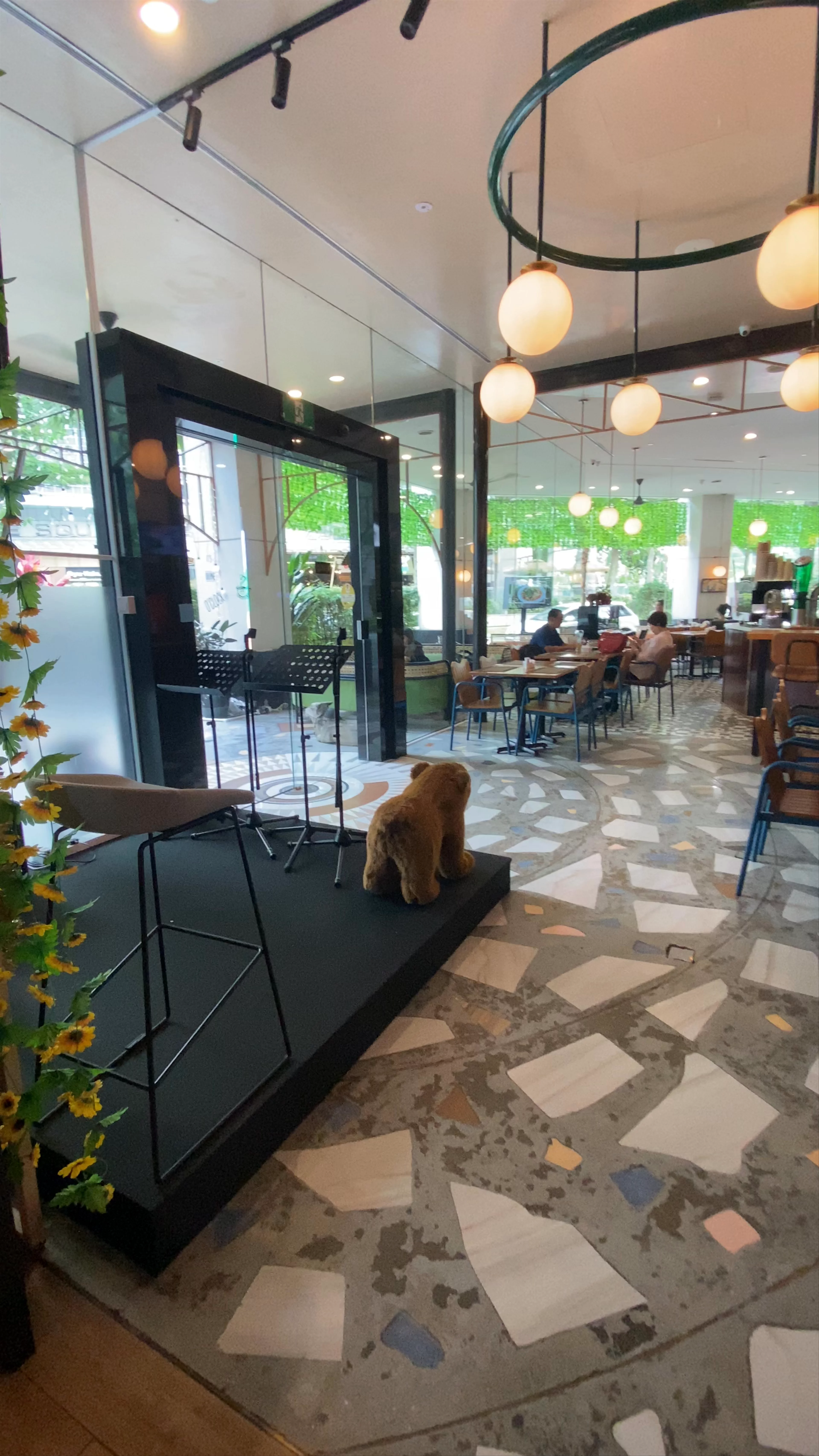 Desiree Cafe and Bar