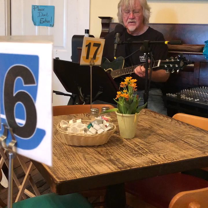 Natchez Coffee - Enjoying a little singing and acoustic guitar while we eat breakfast - Coffee & Tea Near Me - Natchez, Mississippi