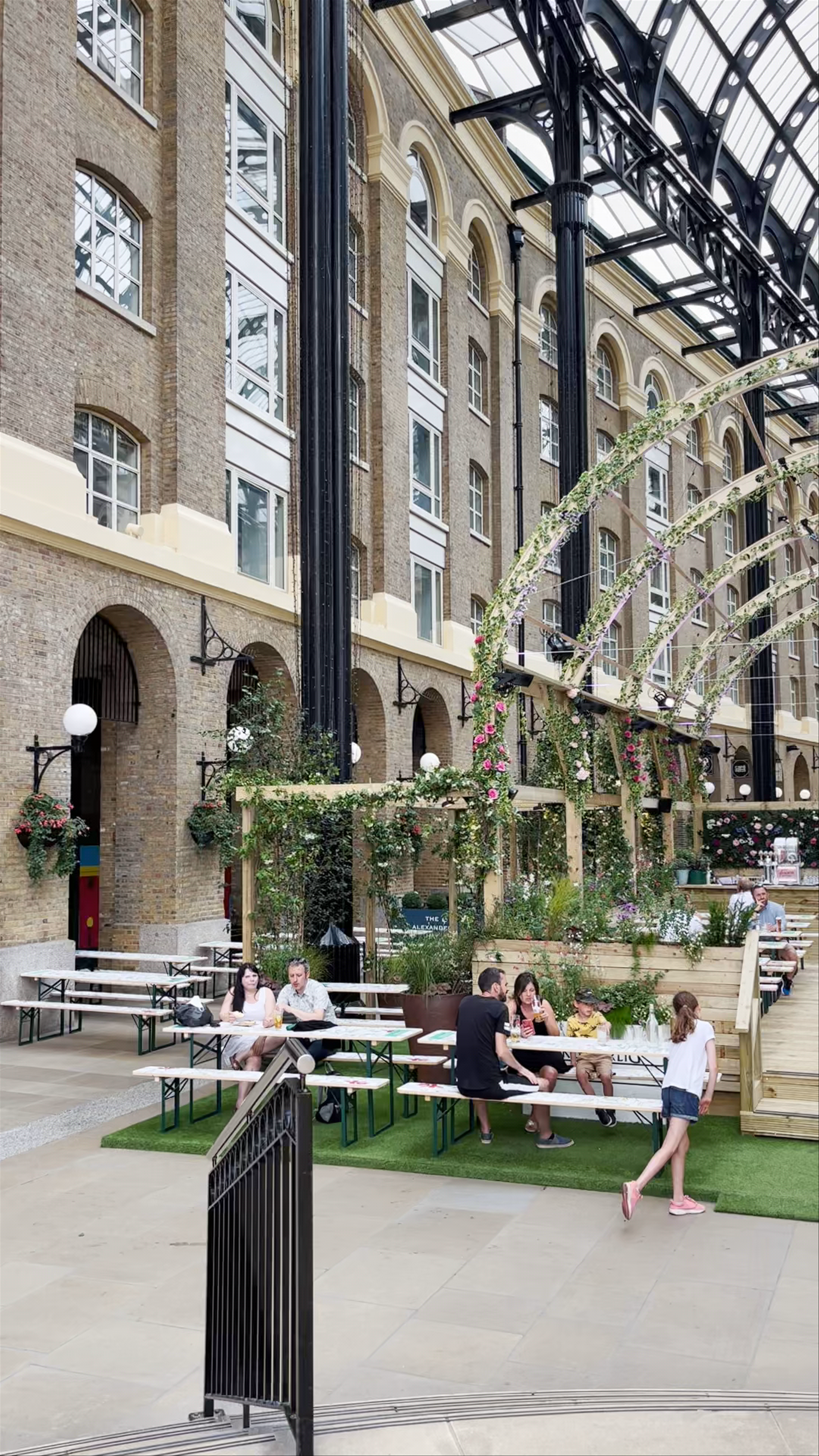 Hay’s Galleria