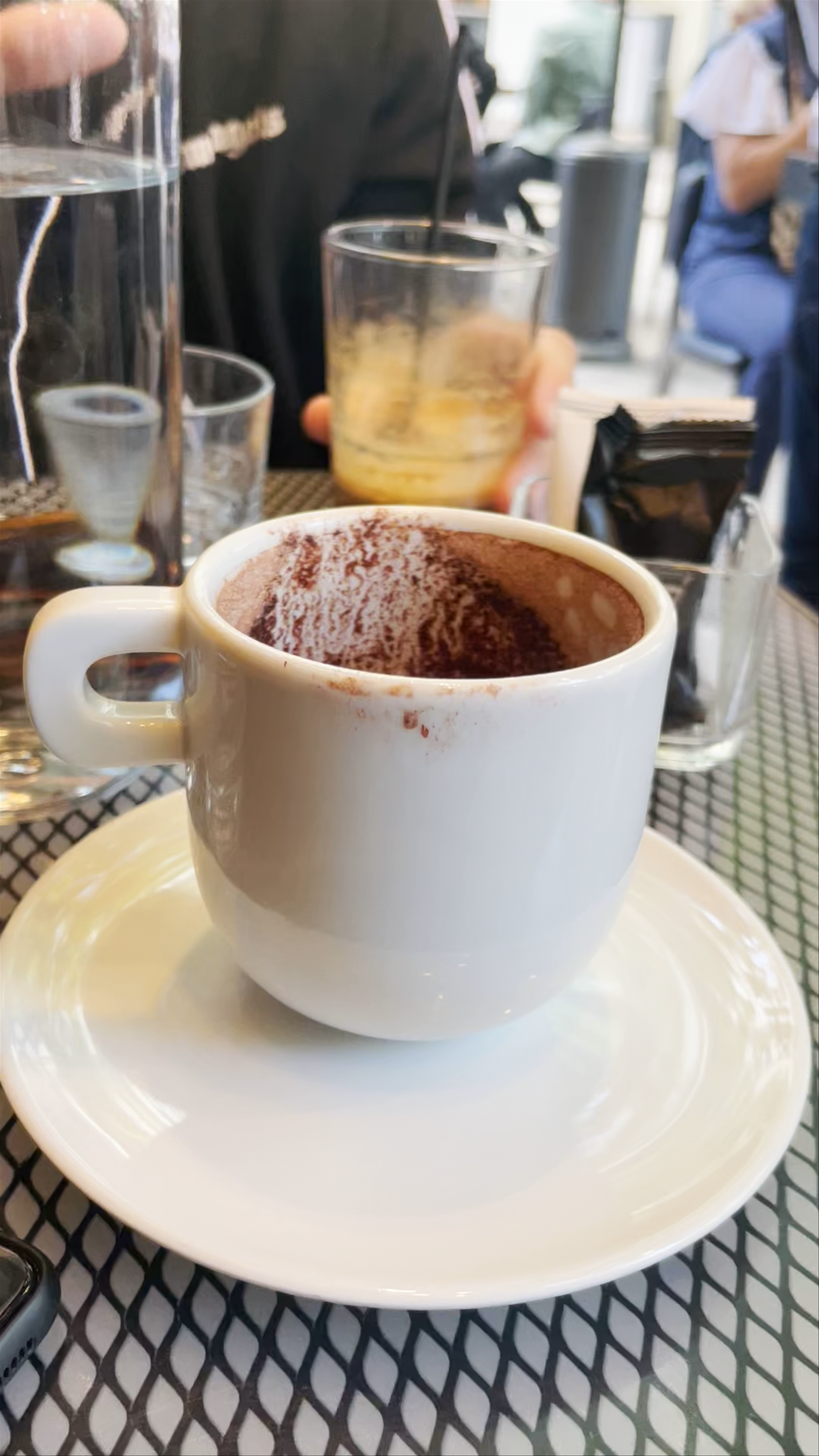 ARC Espresso & Wine Bar: Cozy Café Moments in Thessaloniki