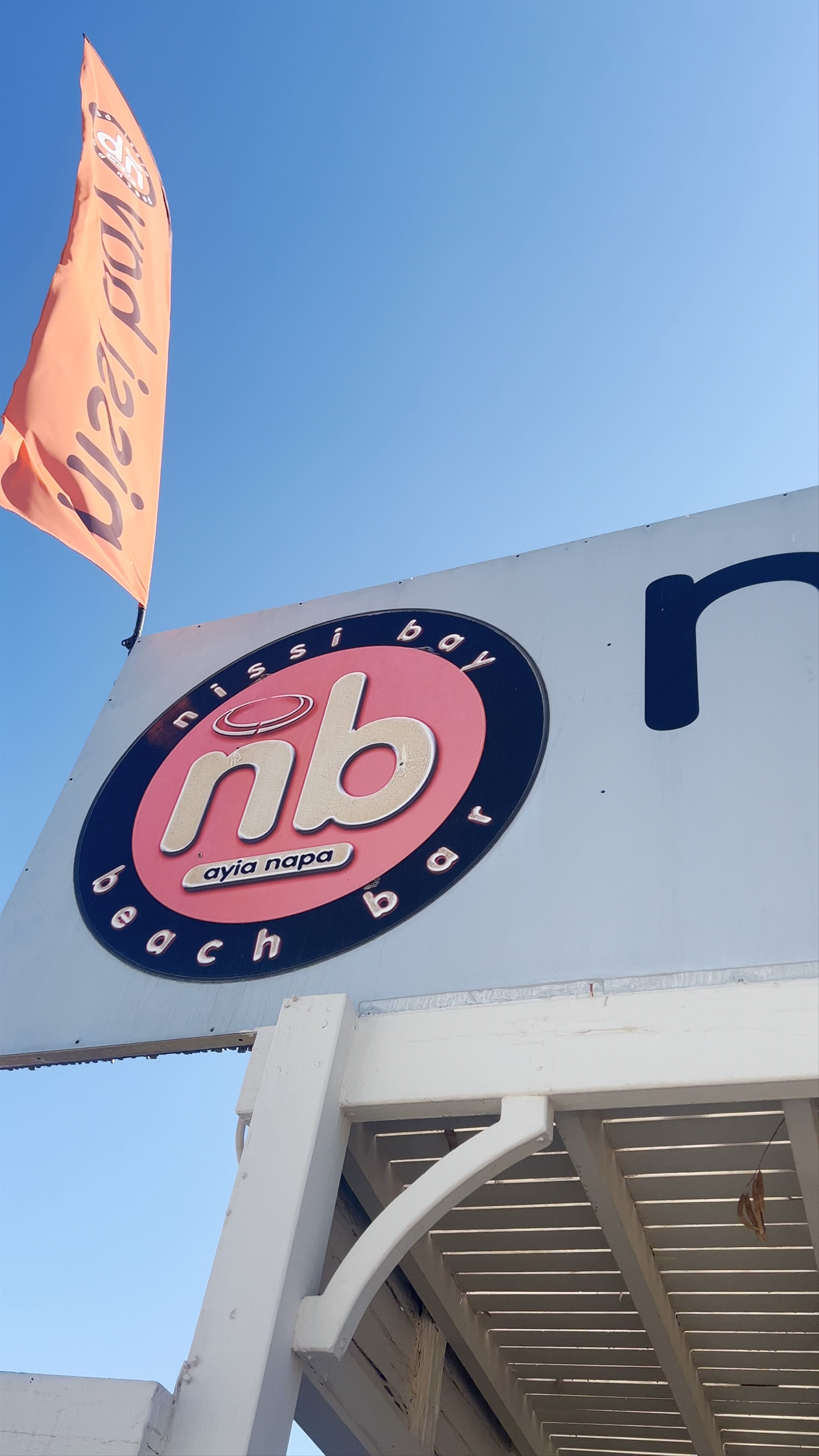 Nissi Bay Beach Bar: Ultimate Beach Party Vibes in Ayia Napa