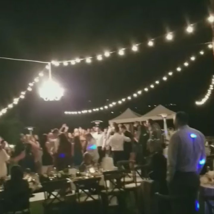 Ventura Djs - Happy dance floor - DJs Near Me