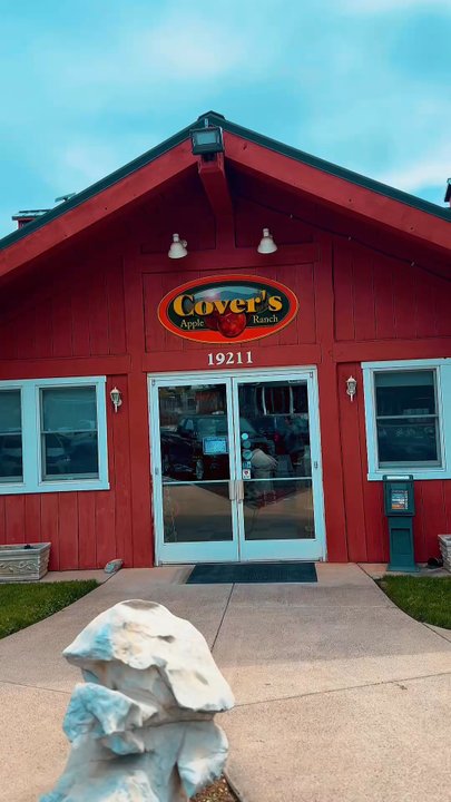 Cover's Apple Ranch - Quick video - Bakeries Near Me - Tuolumne, California