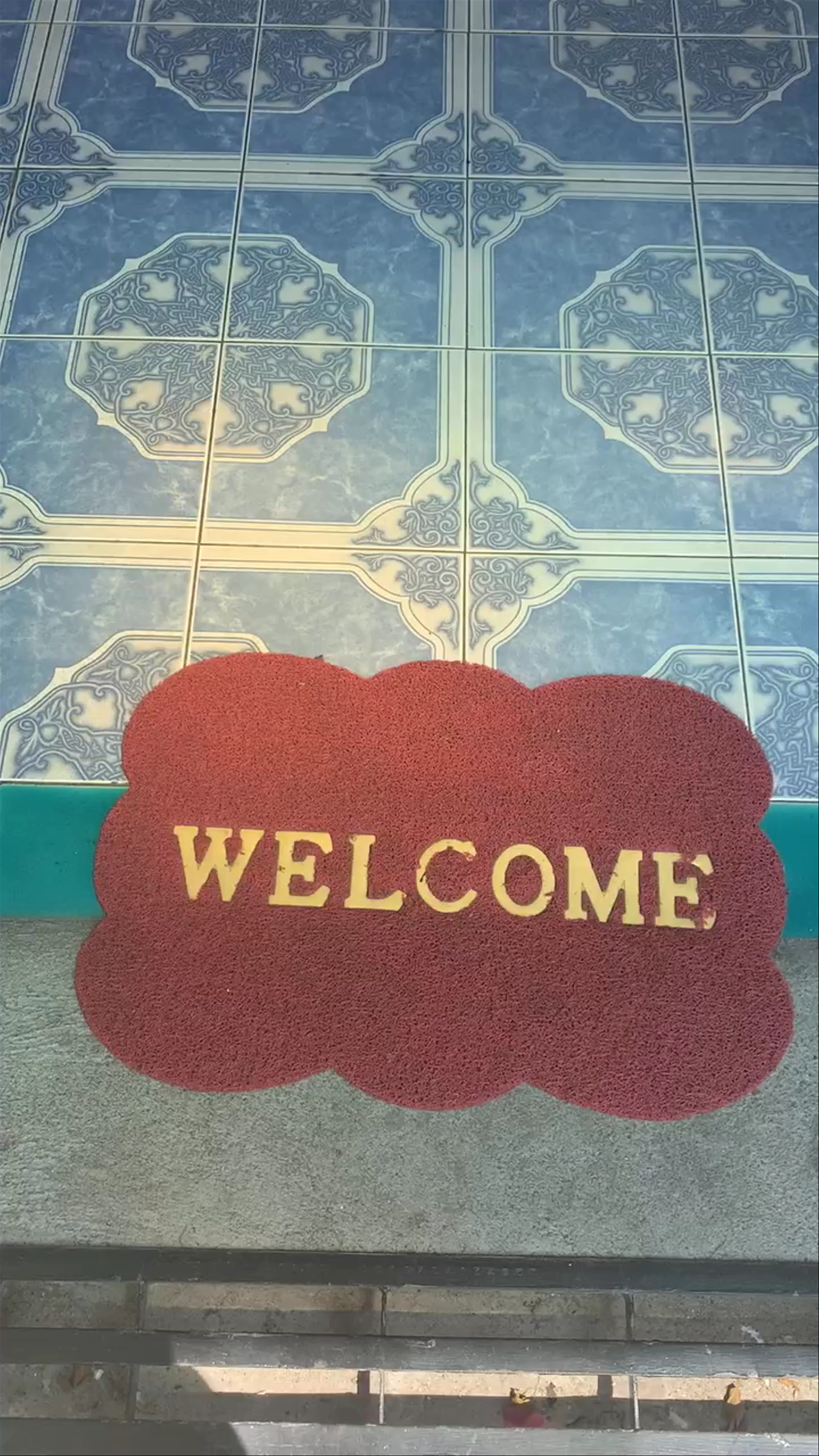 Royal Guesthouse, Kotchasarn Road Lane 4, Chang Khlan Sub-district, Mueang Chiang Mai District