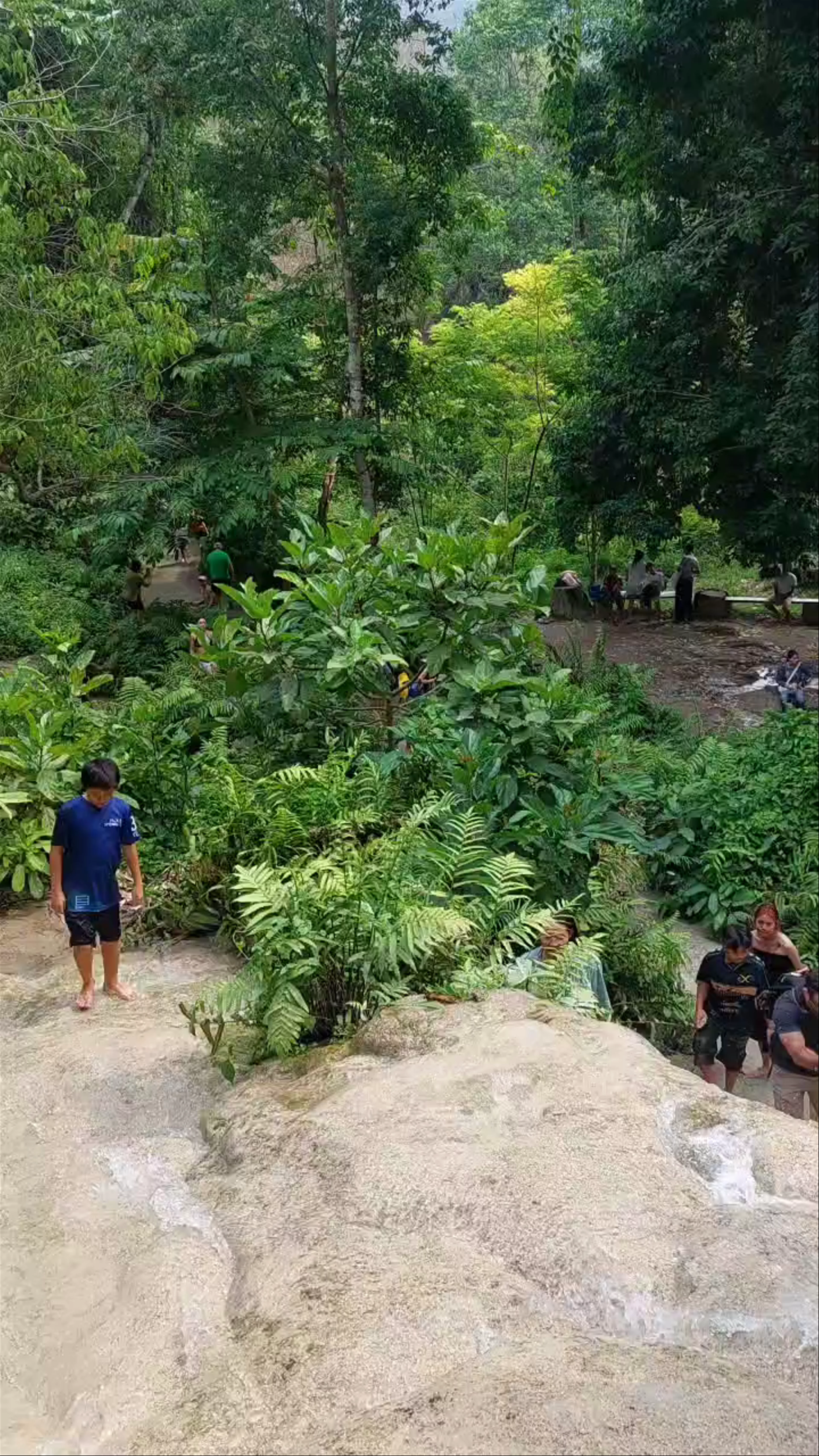 Buatong Waterfall-Chet Si Fountain National Park