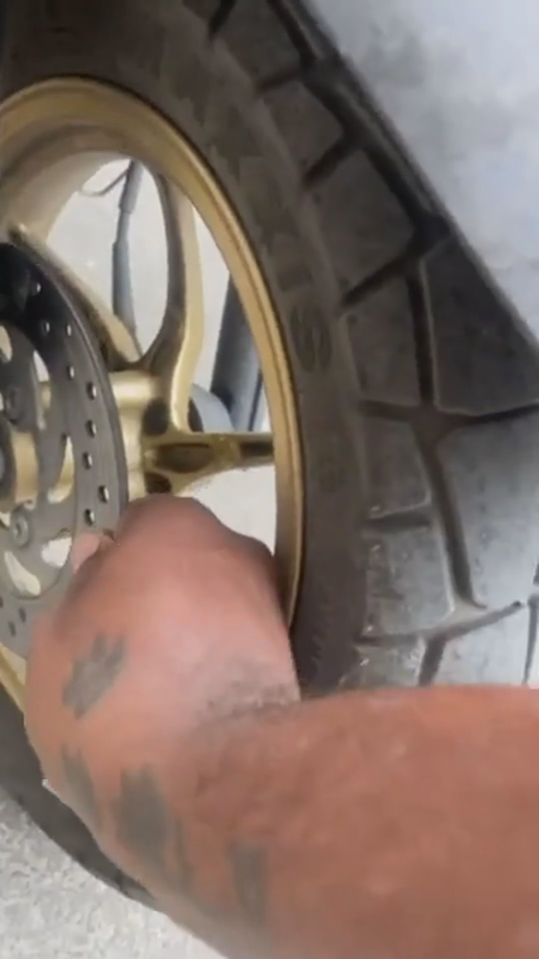 Walk-around video thumbnail