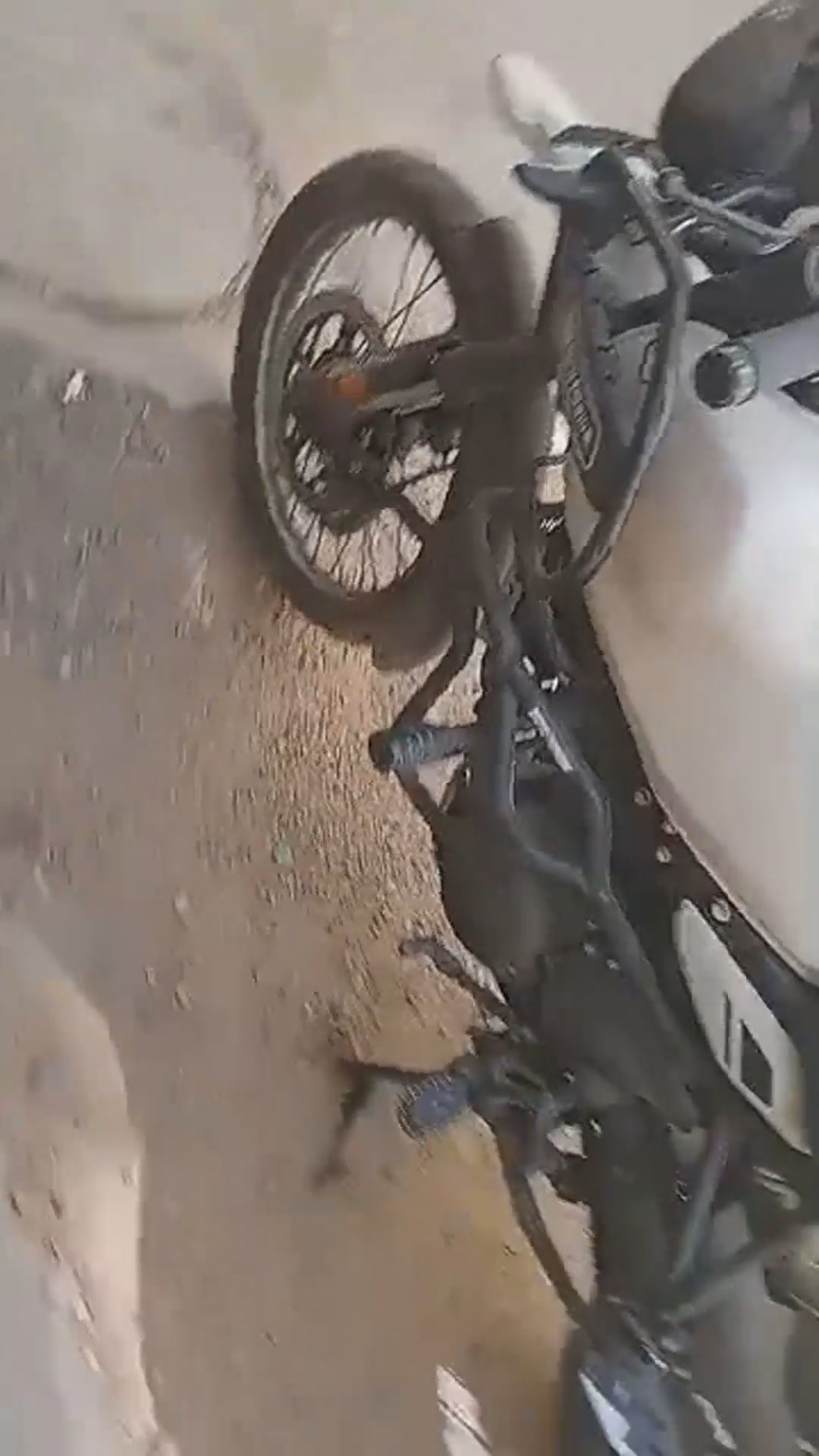 Walk-around video thumbnail