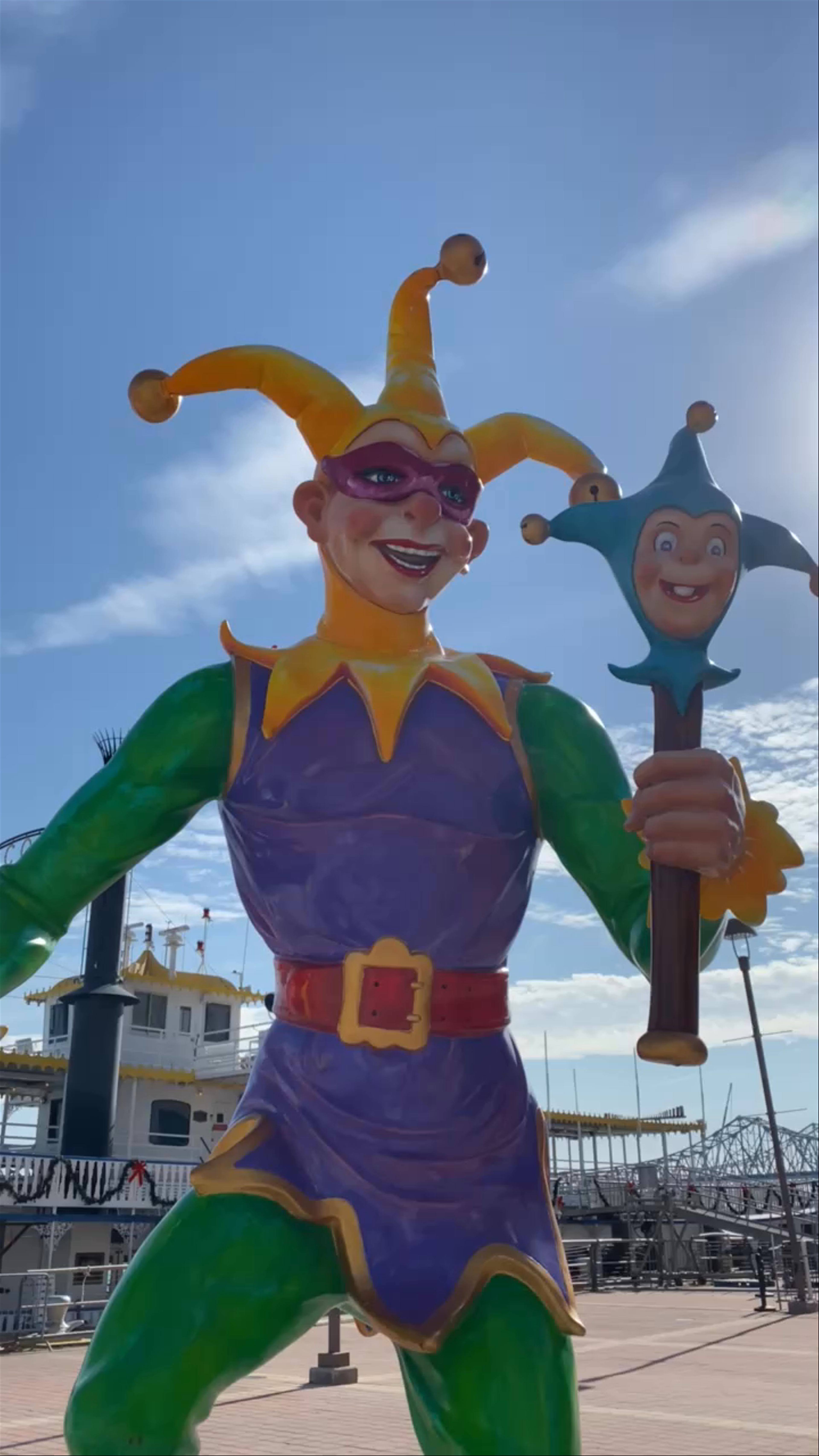 Mardi Gras Jester Statue at Riverwalk Outlets, New Orleans