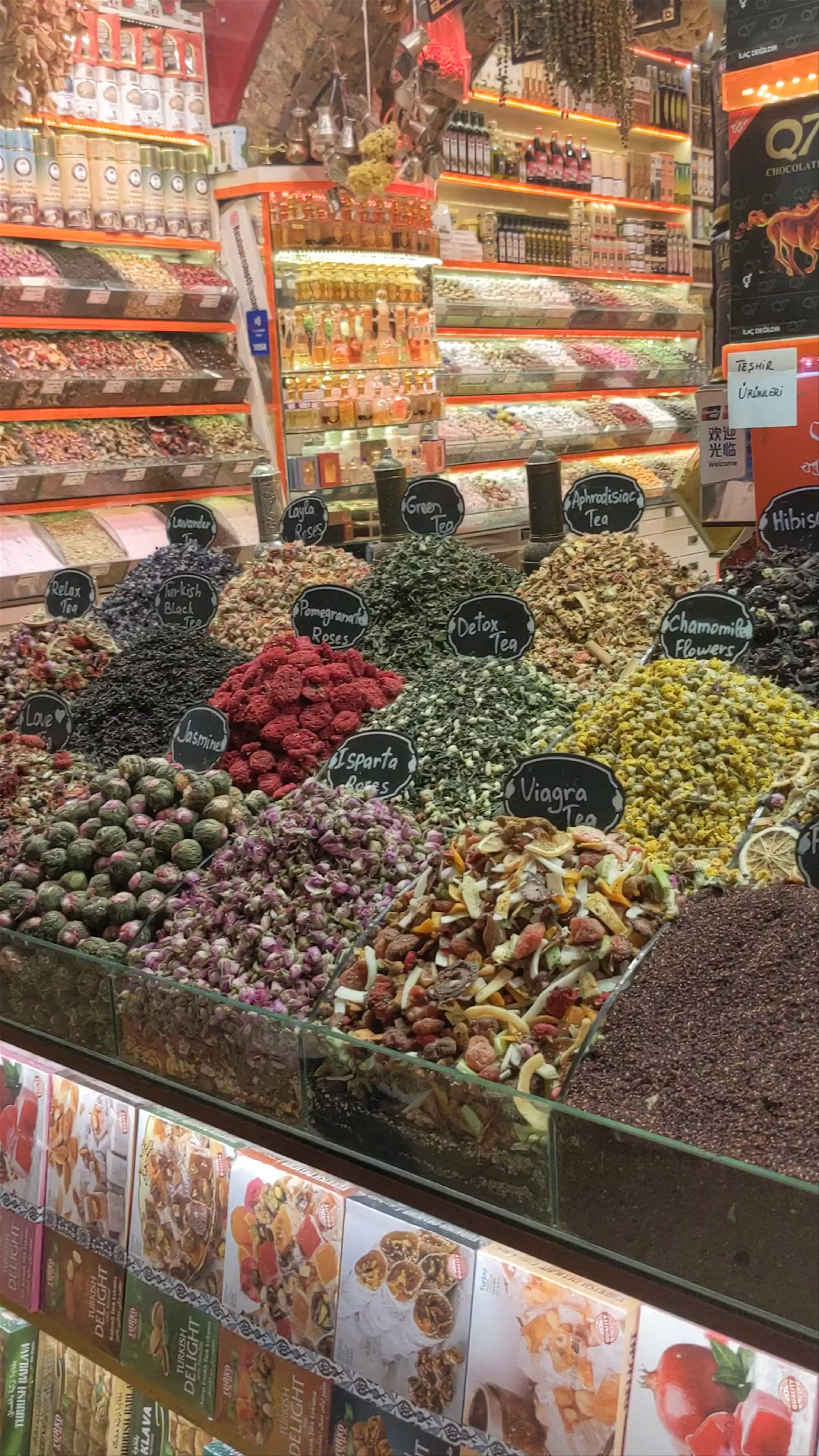 Rüstem Paşa, Egyptian Bazaar, Erzak Ambarı Sok., Fatih/İstanbul, Turkey