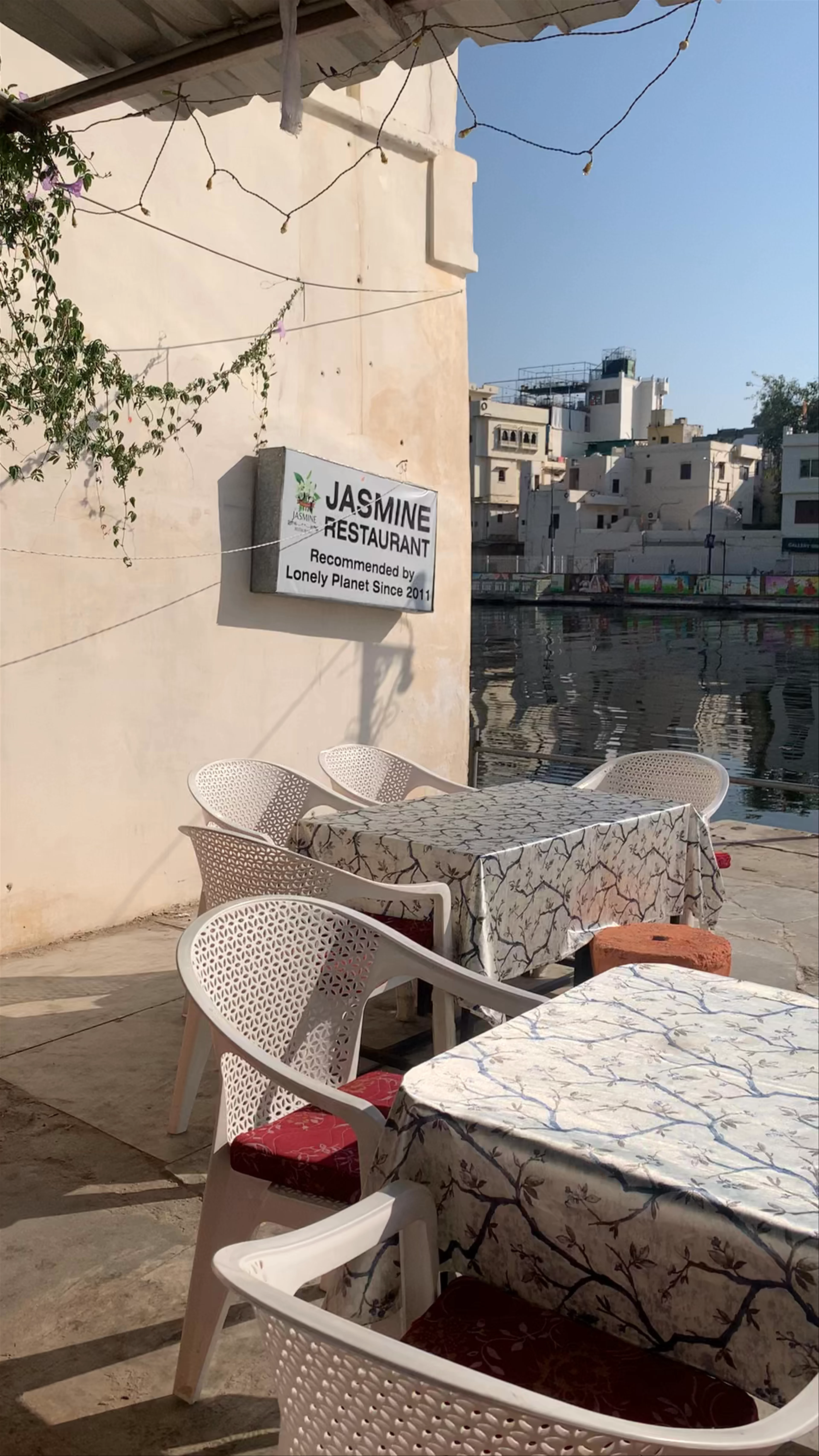 Jasmine Restaurant, Chand Pole Puliya, Ambamata