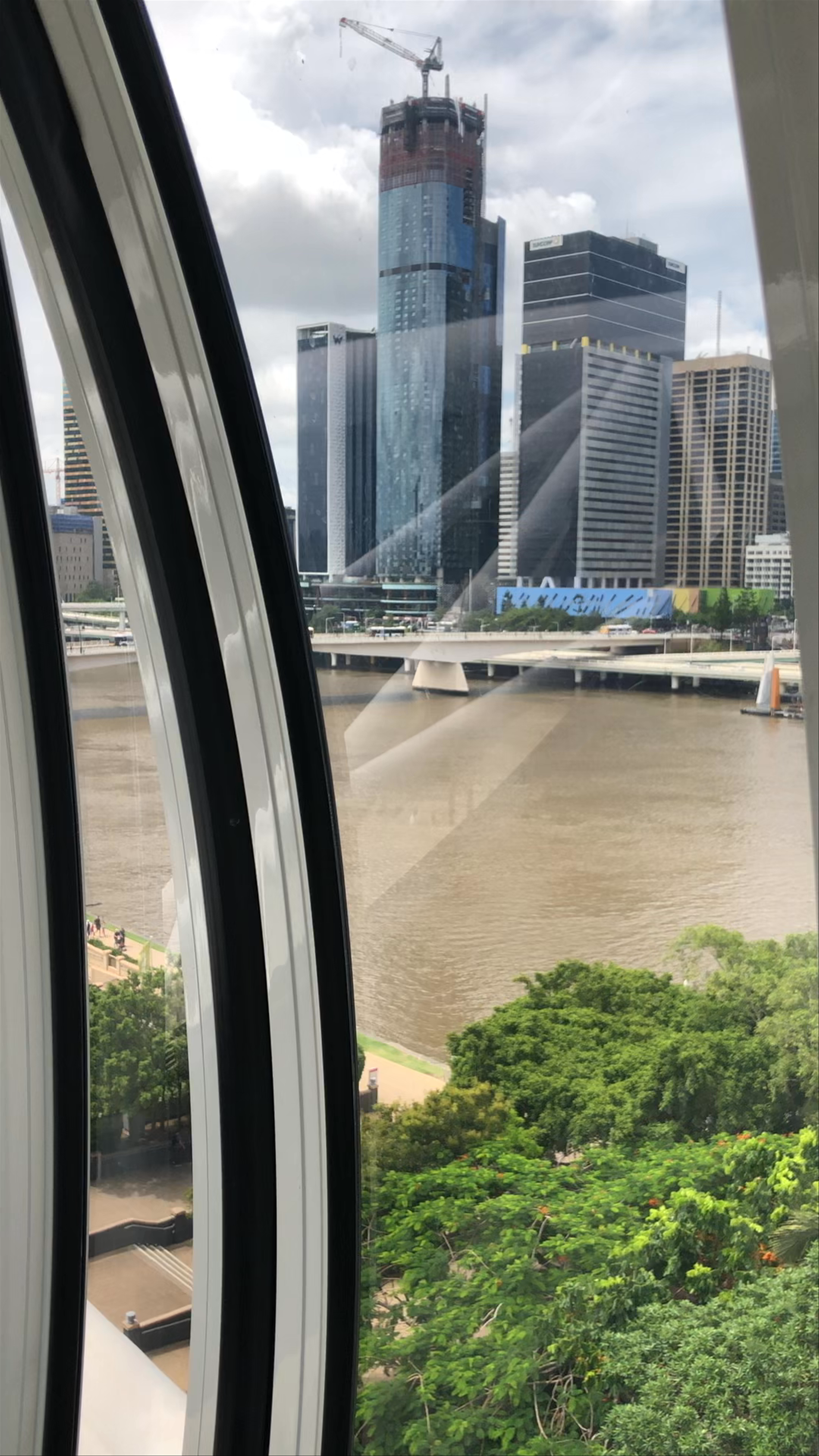 Wheel of Brisbane: A Captivating Urban Ride Over the Brisbane River