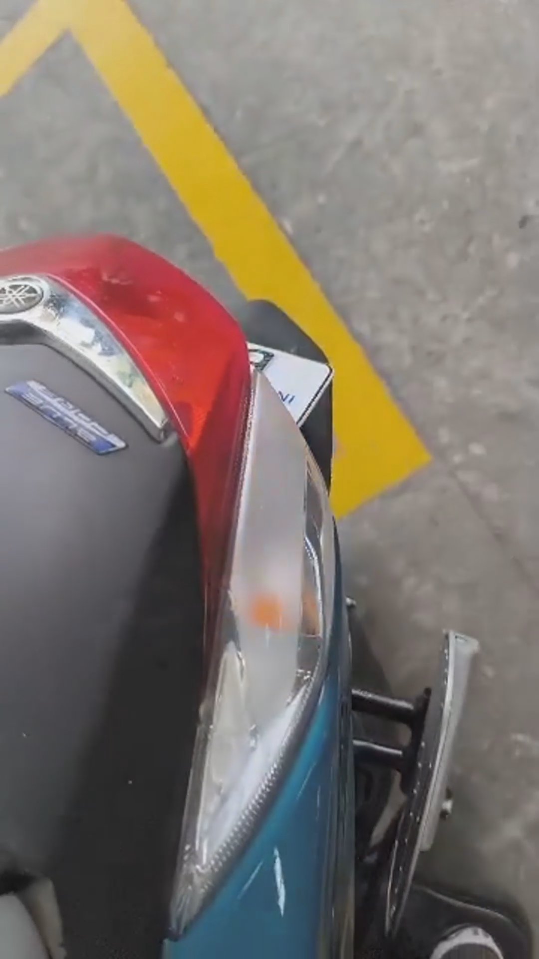 Walk-around video thumbnail
