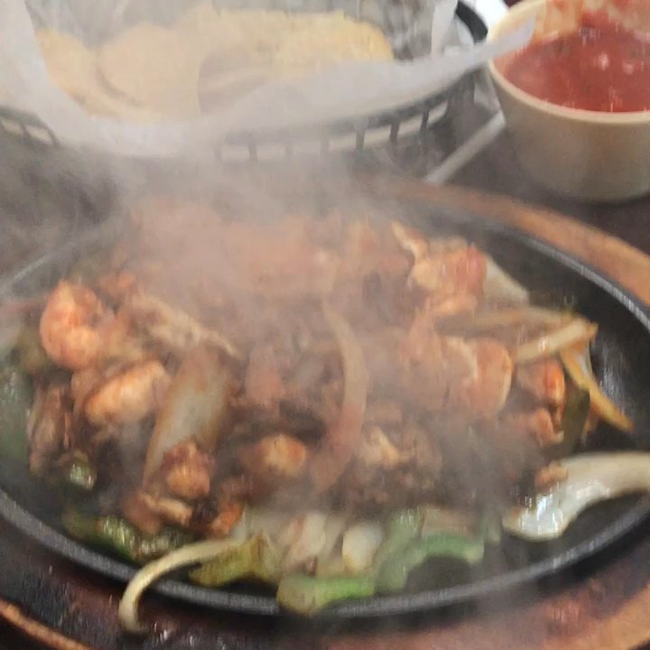 La Piramide - the fajita Texans - Mexican Near Me - Warrior, Alabama
