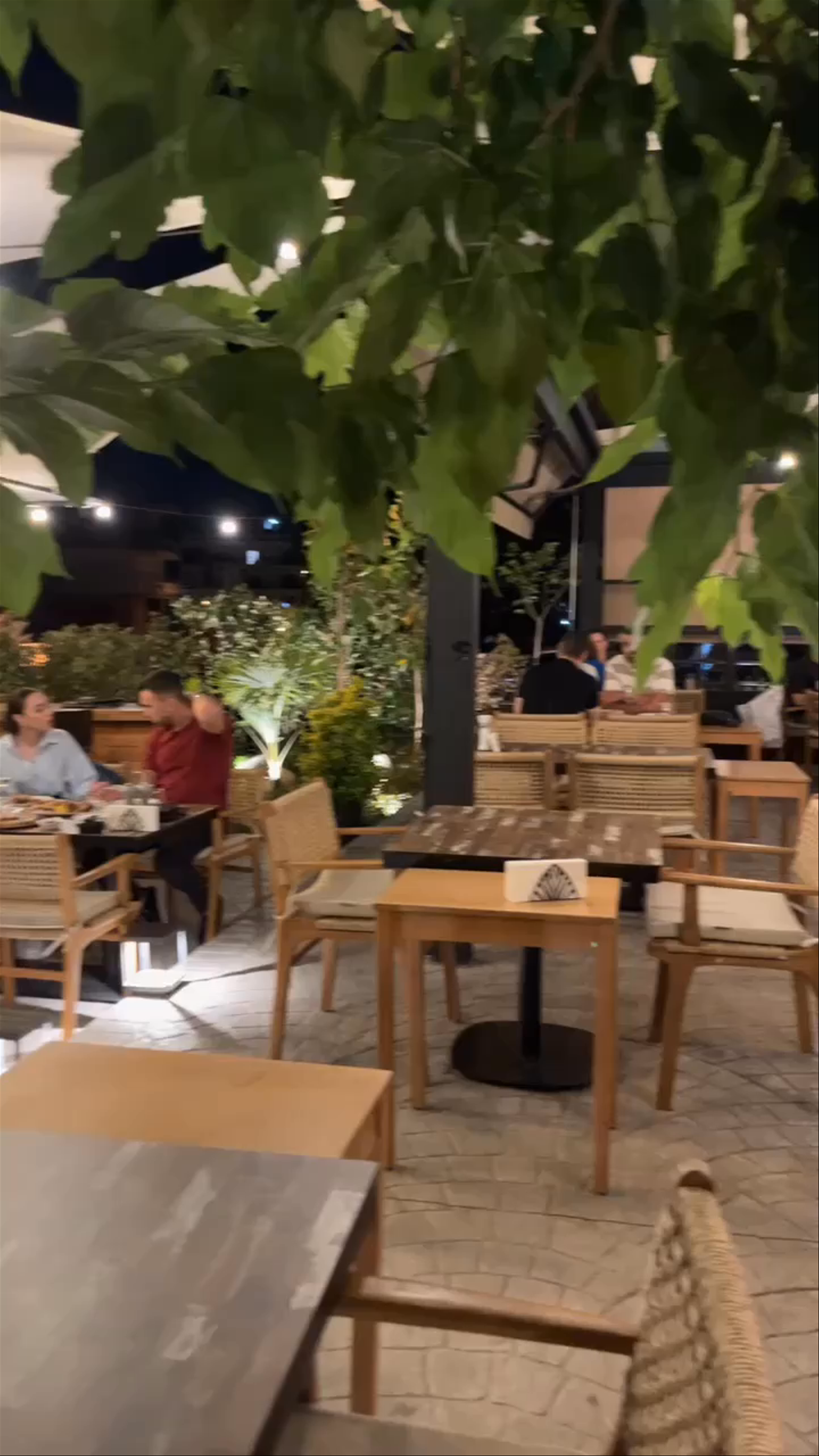 ΜΑΝΤΕΜΙ | Casual Dining