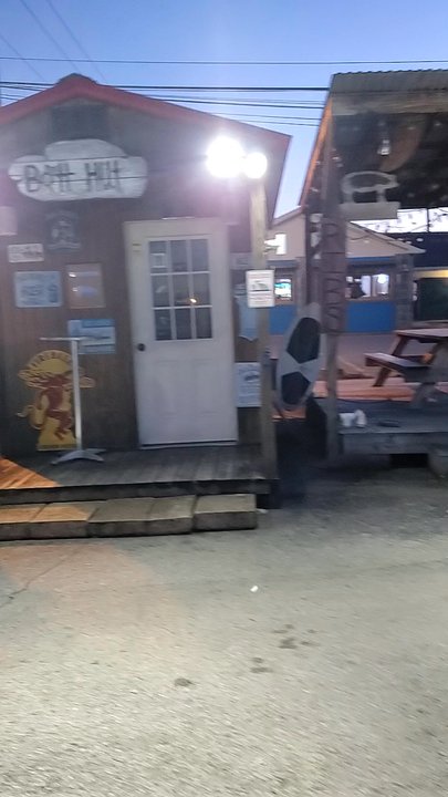 Constant Smoke BBQ - Made it in just in time to grab some grub! Great tunes! Super HUNGRY from traveling all day SUPPORT SMALL BUSINESS!! - Barbeque Near Me - Hermitage, Tennessee