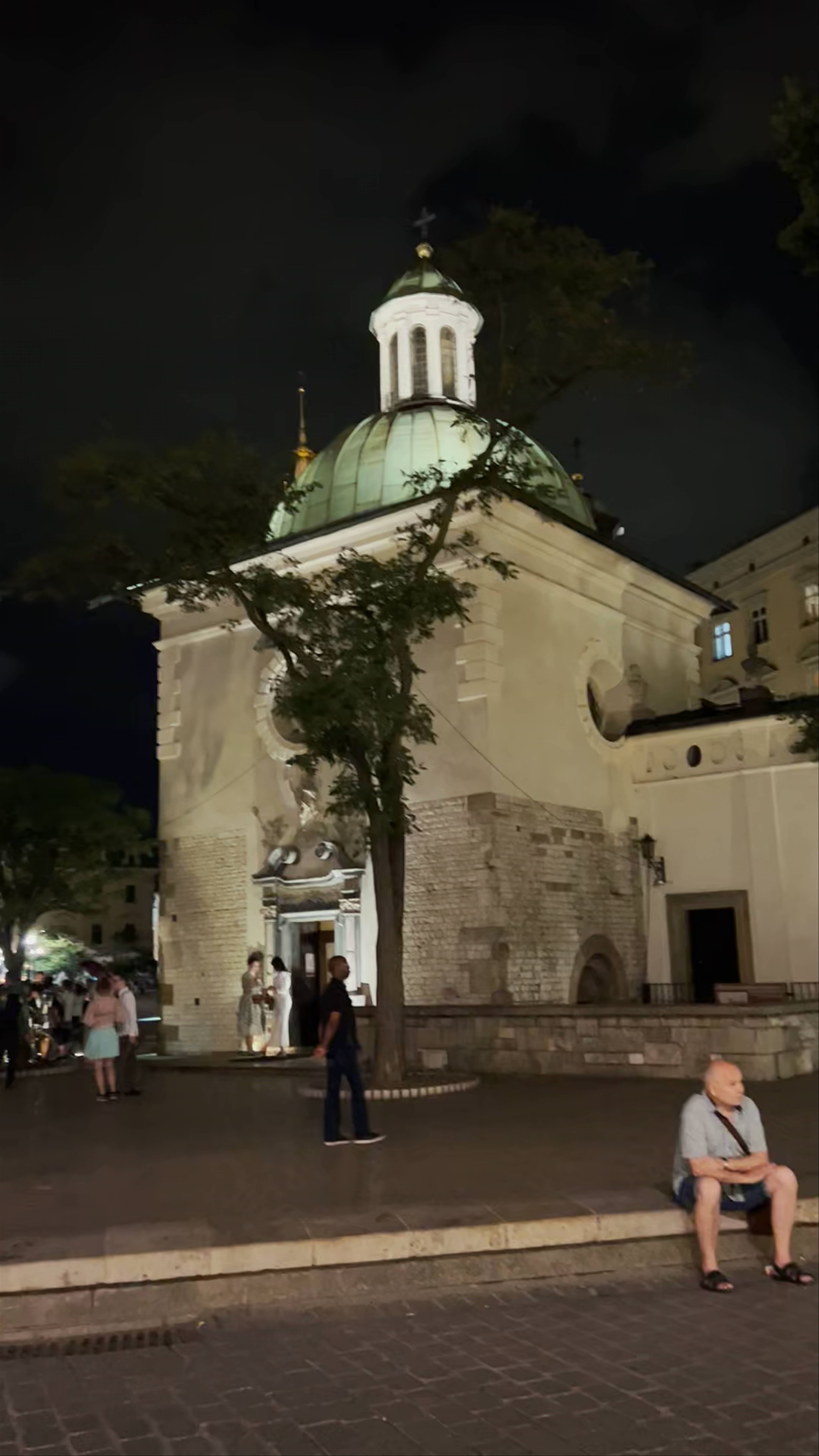 Enchanting Night Walk Through Kraków’s Old Town