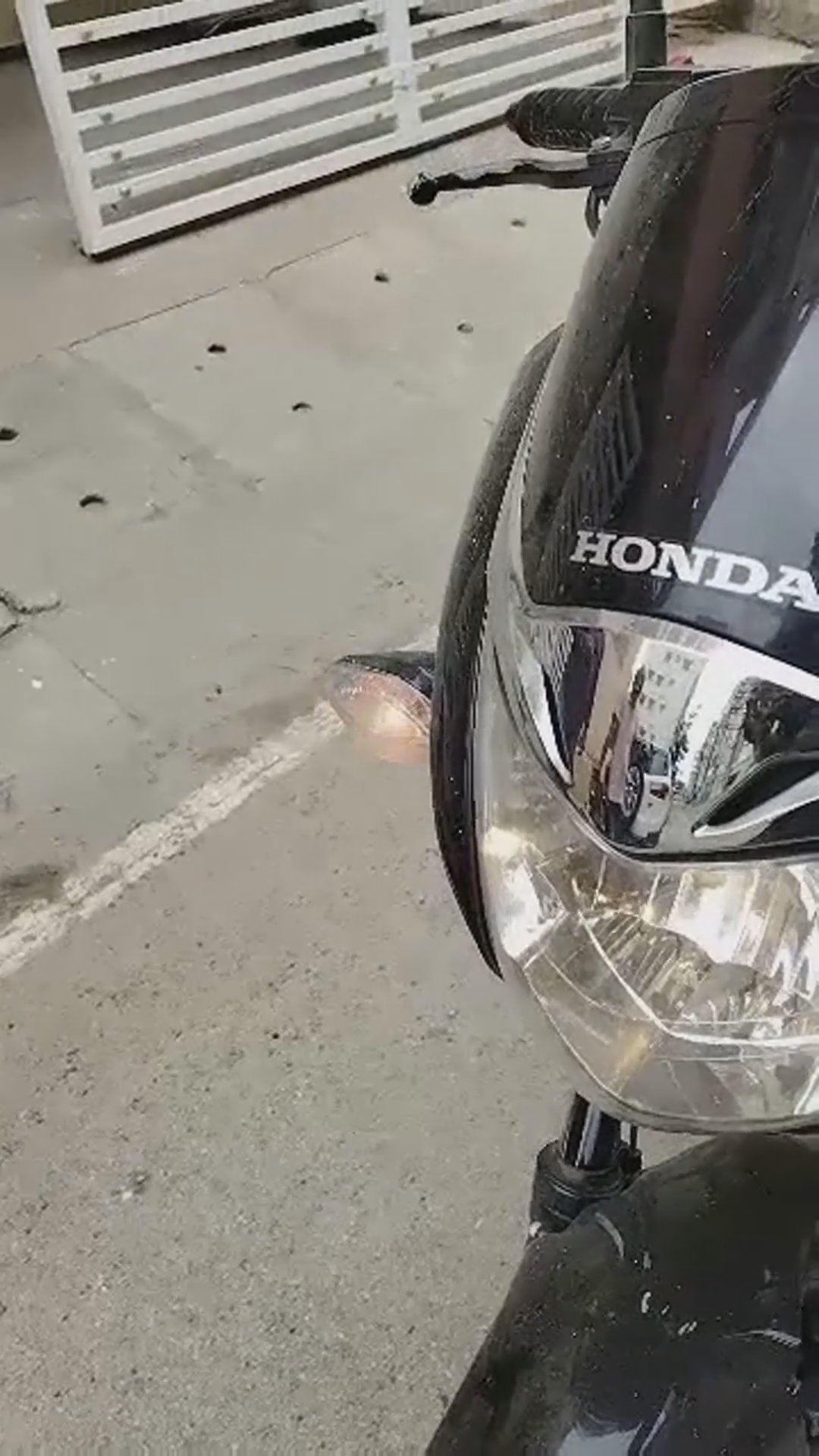 Walk-around video thumbnail