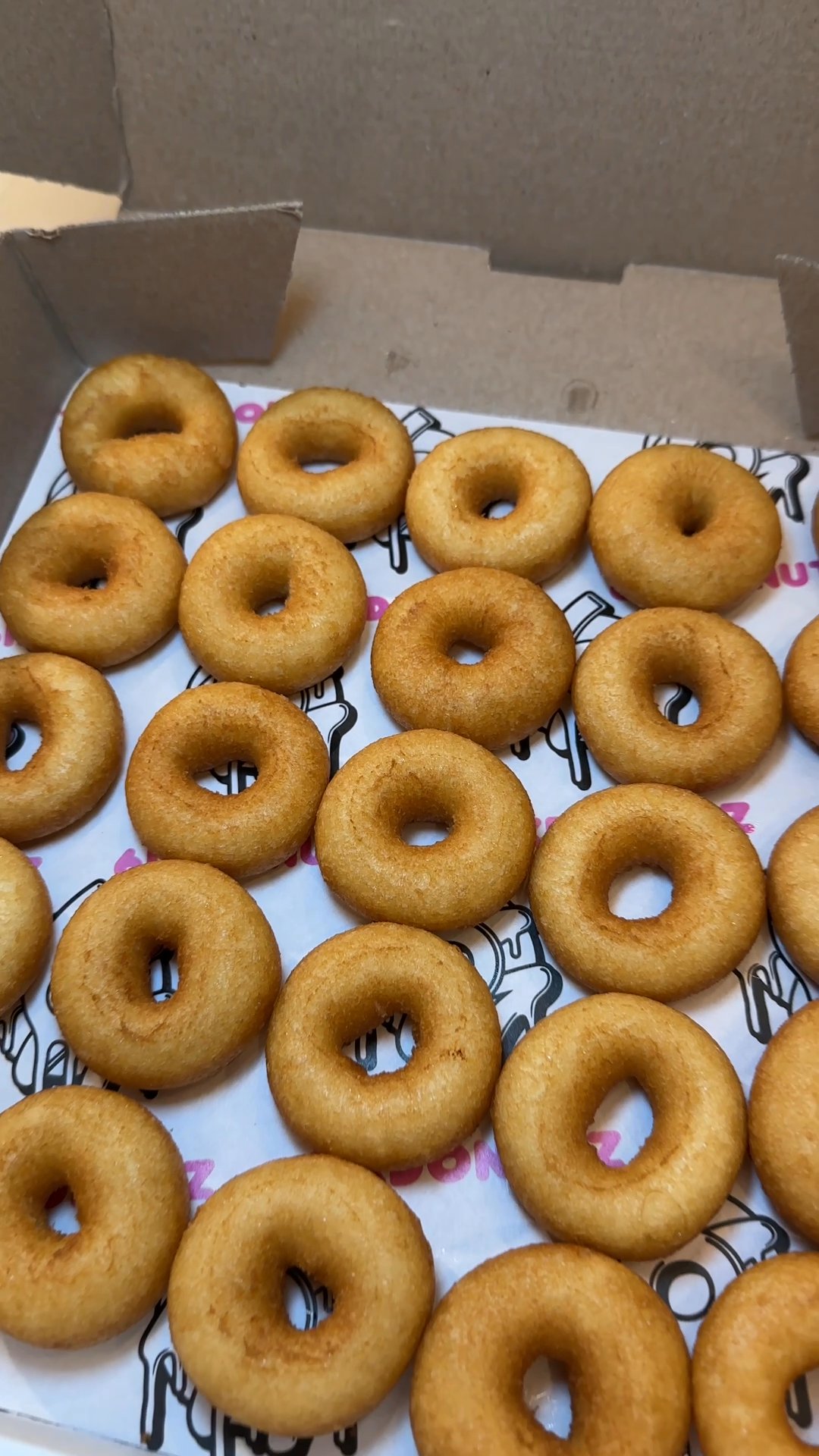 6IX DONUTZ - Updated October 2025 - 52 Photos & 21 Reviews