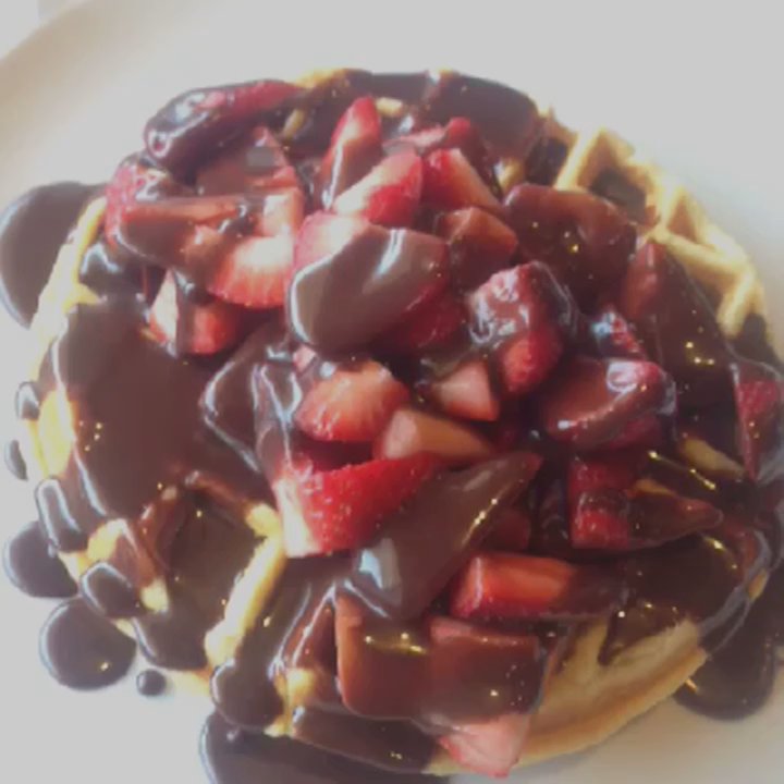 Kitchen 73 - Yum! - Breakfast & Brunch Near Me - Dollard-des-Ormeaux, Quebec