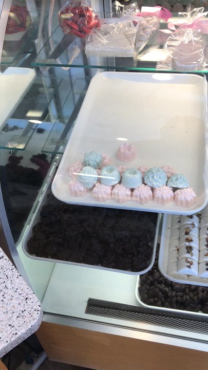 La Joconde Pastry - Bakeries Near Me - Glendale, California
