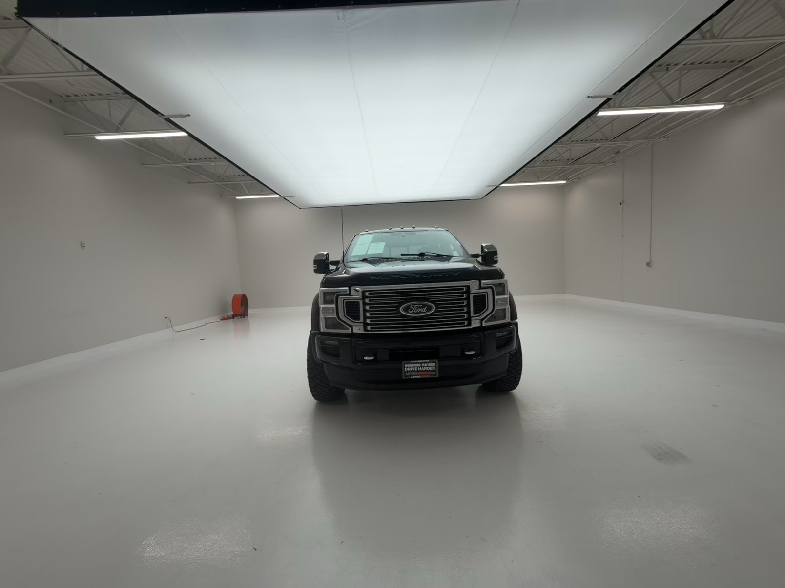 Lifted Trucks - #TX11355 - 2022 Ford F-450 Super Duty Platinum Crew Cab