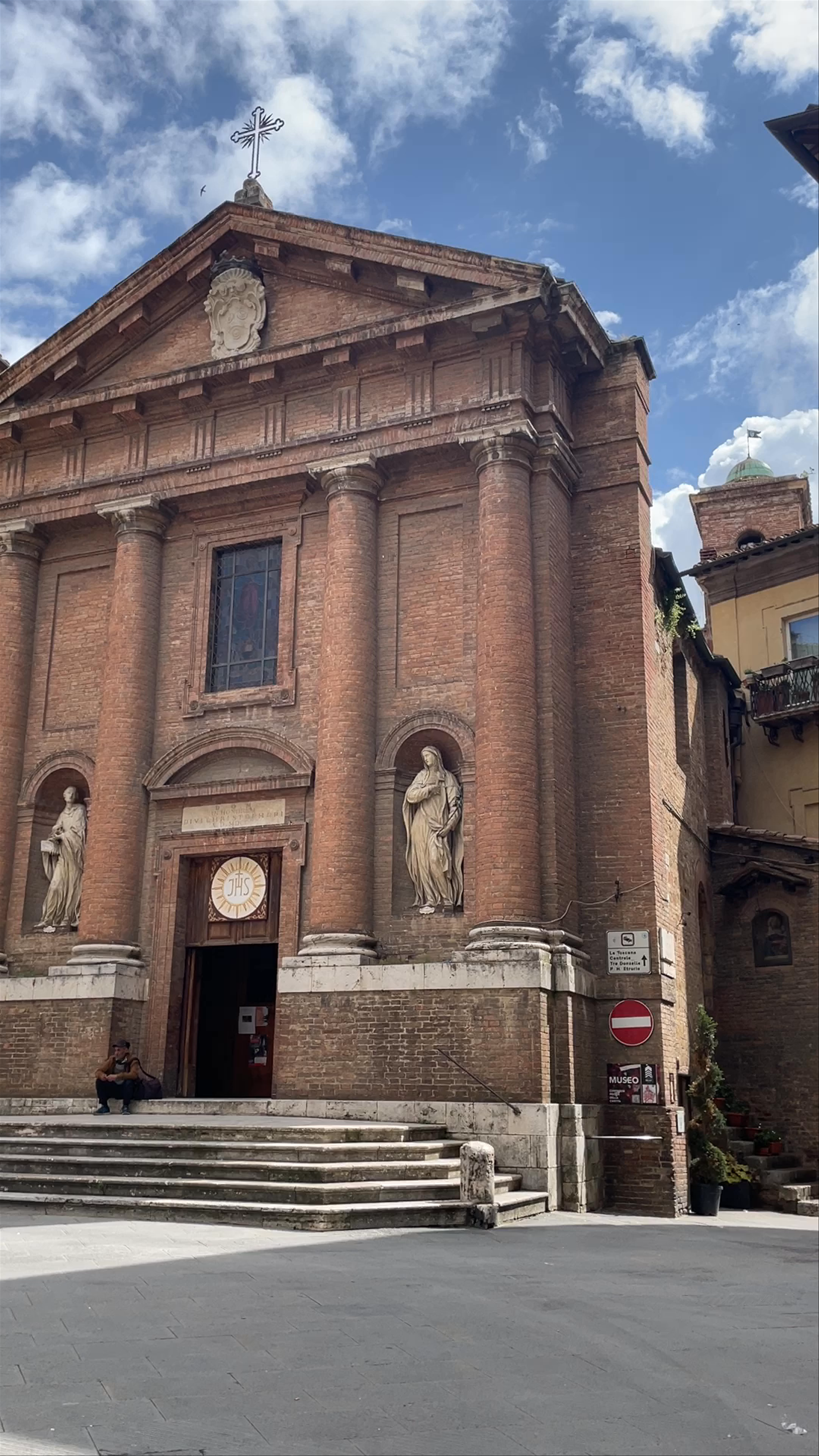 Suore Figlie della Chiesa