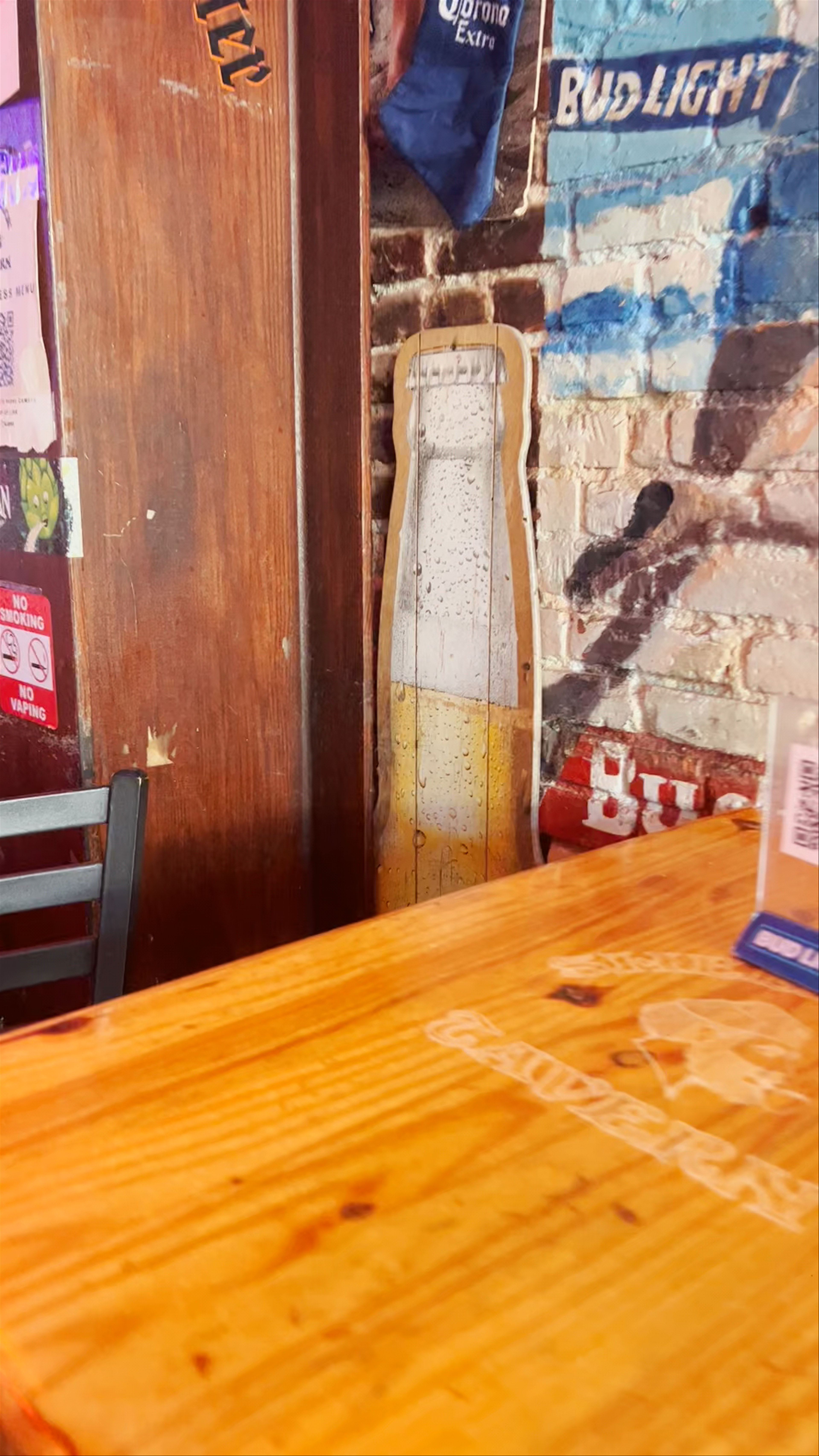Shellback Tavern: Classic Local Bar Vibes in Manhattan Beach