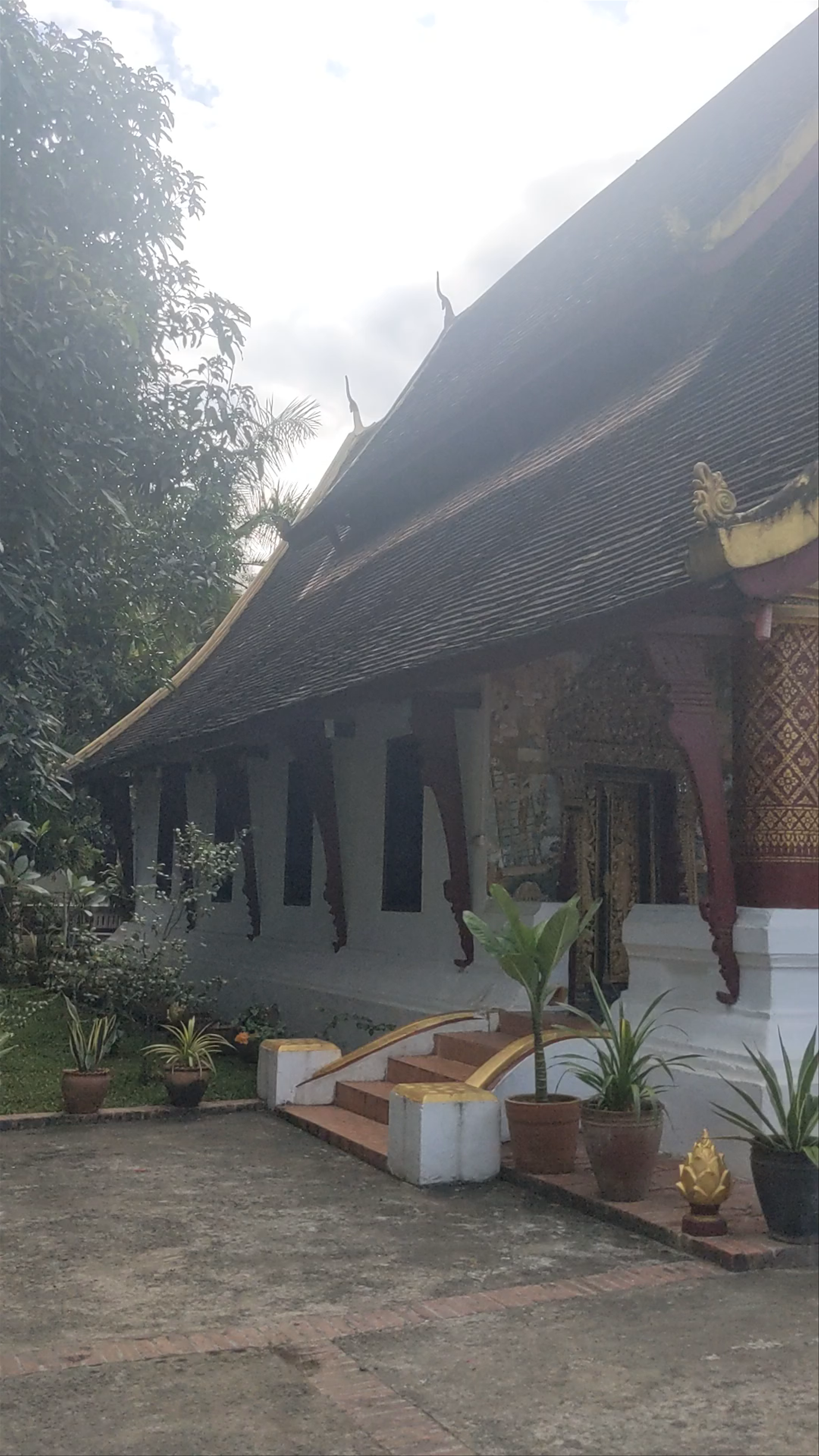Wat Choum Khong Sourin Tharame: Serene Temple in Luang Prabang