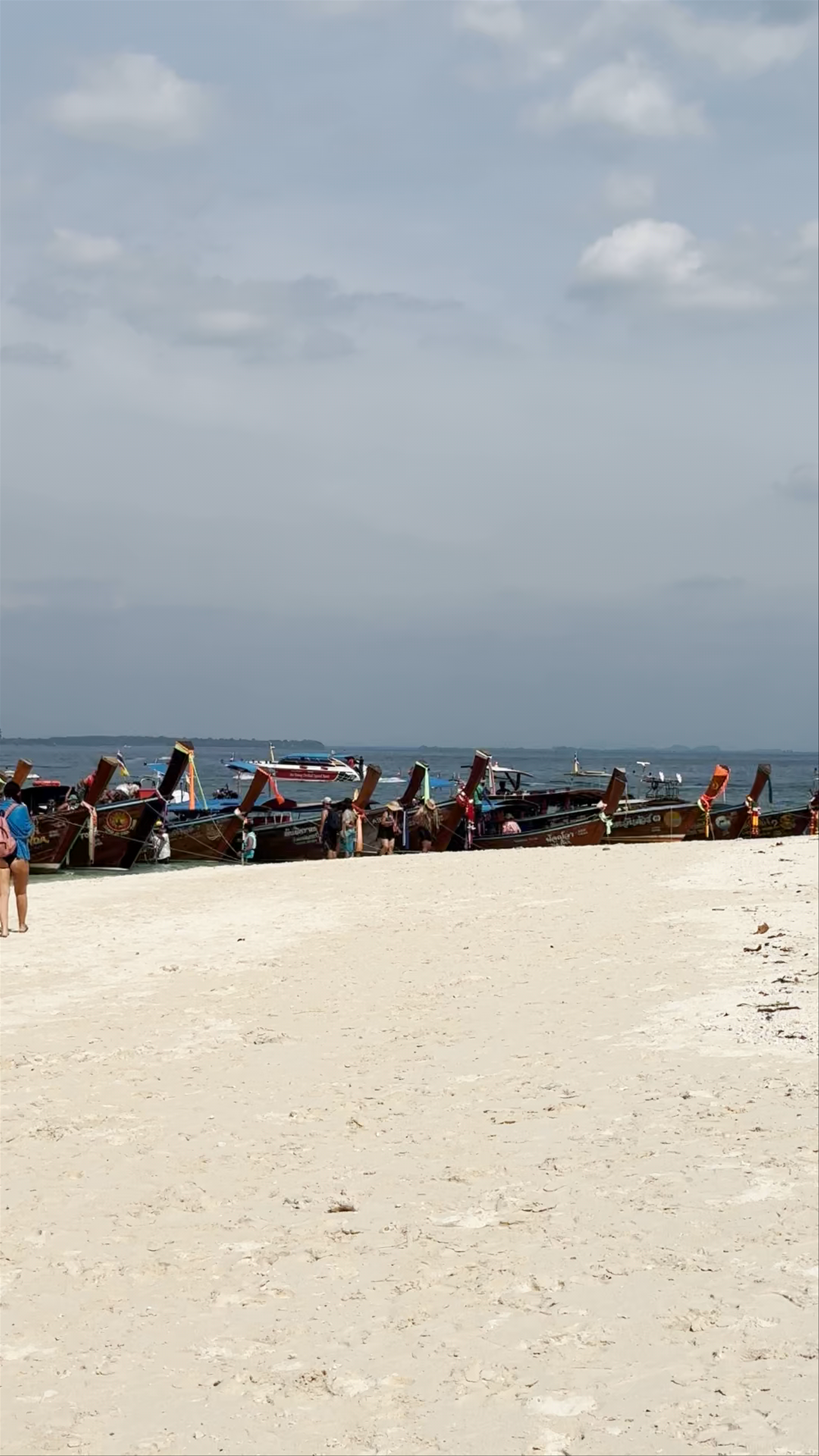 Ko Ma Tang Ming: Tranquil Beachscape & Iconic Limestone Island in Ao Nang, Krabi