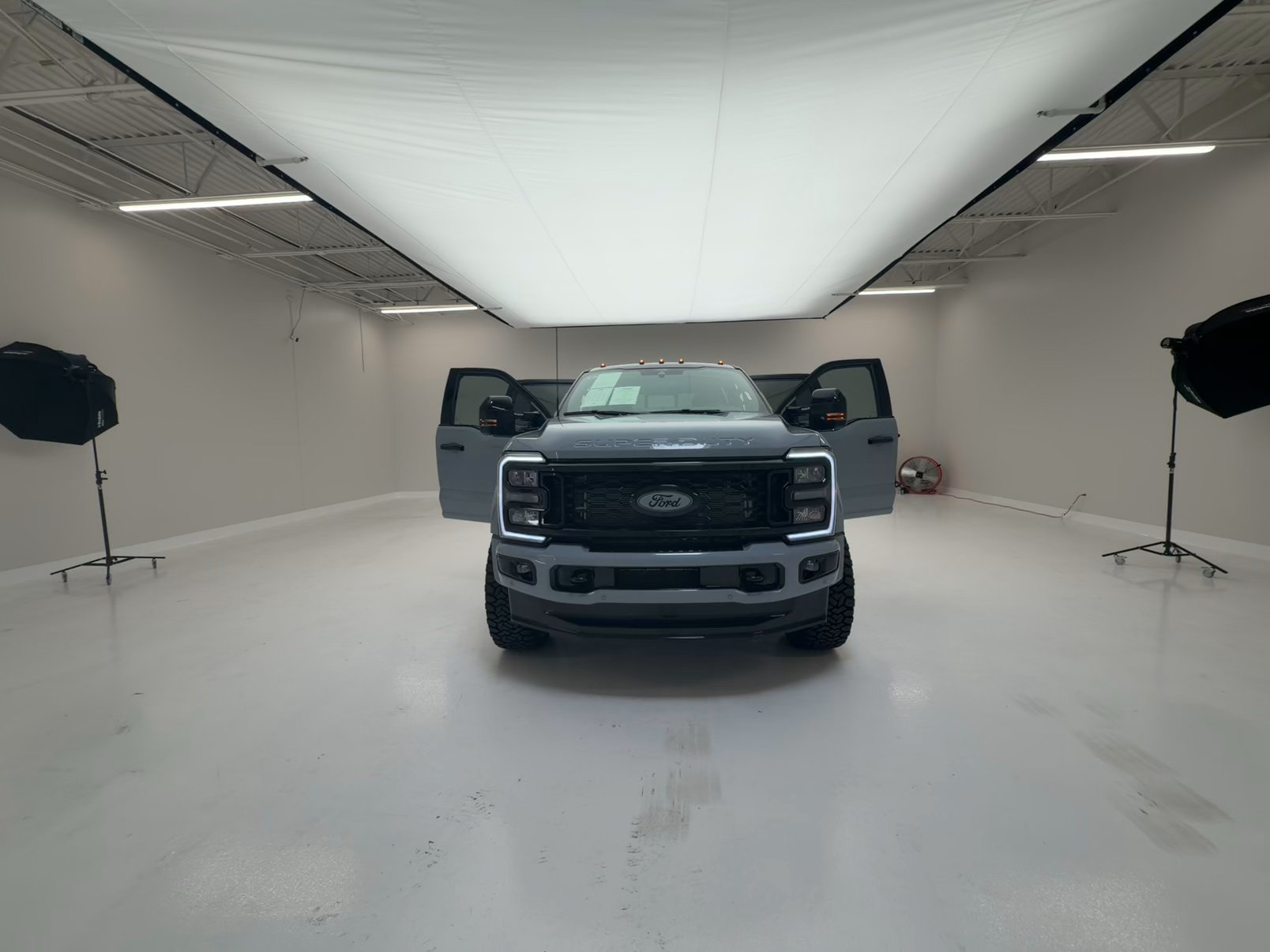 Lifted Trucks - #TX11198 - 2026 Ford F-450 Super Duty King Ranch Crew Cab