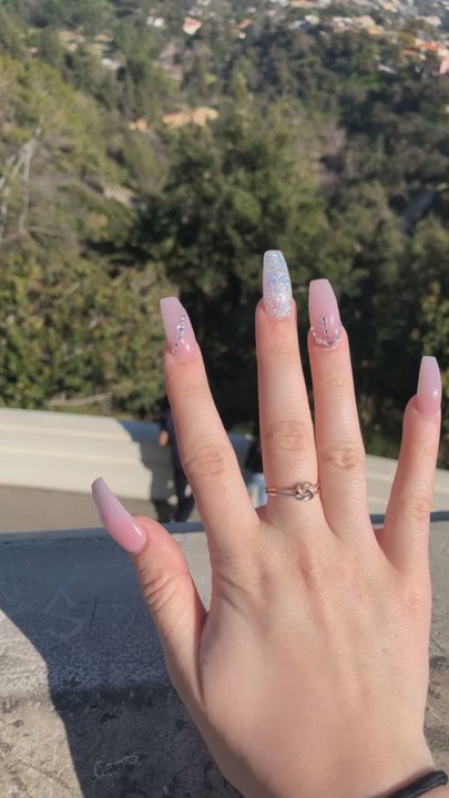 10 Nails - I get my nails done every two to three weeks and Donna always does the best job:) I am never disappointed! - Nail Salons Near Me - Vancouver, Washington