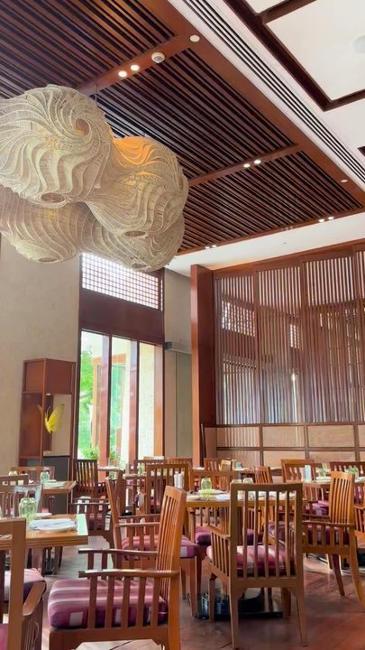 Vintana Cafe - Inside - Breakfast & Brunch Near Me - Malay, AKL