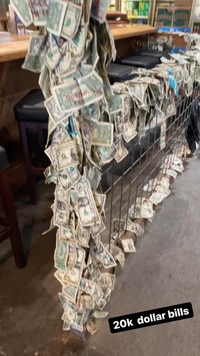 Turtle Rock - Awesome place to visit. They donate all bills every year for cancer patients and children hospital. God bless em. - Beer, Wine & Spirits Near Me - Napa, California